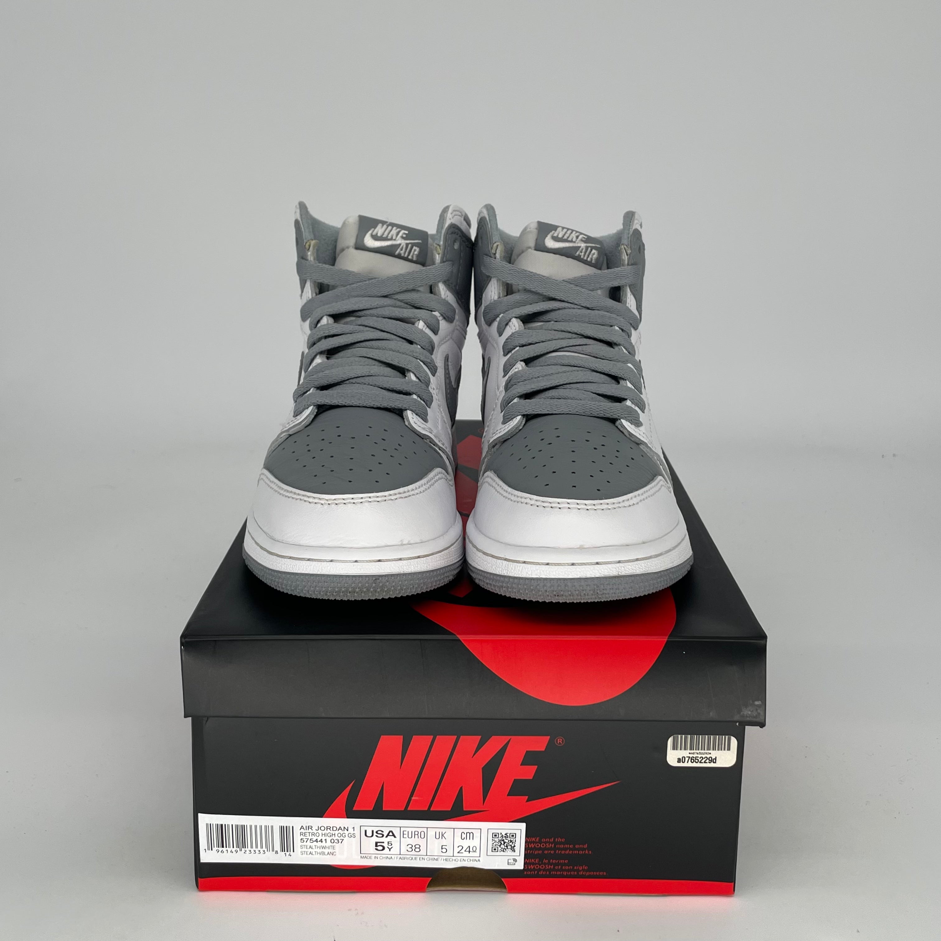 Original Air Jordan 1 Retro High OG 'Stealth' Sneakers - Women's Size 5.5/7W (Style Code: 555088-037) - Perfect for Streetwear, Basketball & Casual Outfits