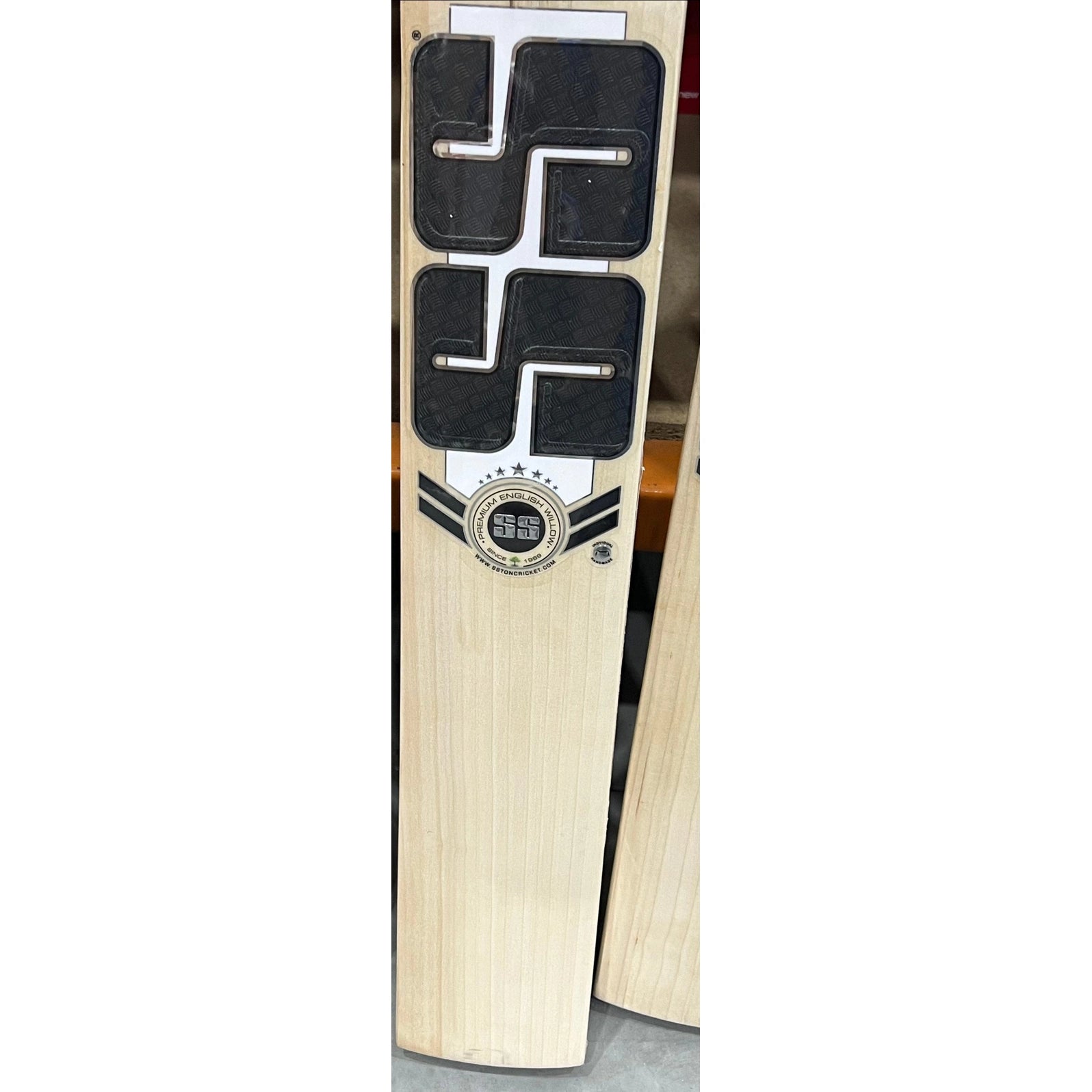 SS Phil Salt Player Edition Adult Cricket Bat - Professional Grade Cricket Equipment for Training & Matches | Perfect for Cricket Enthusiasts & Club Players