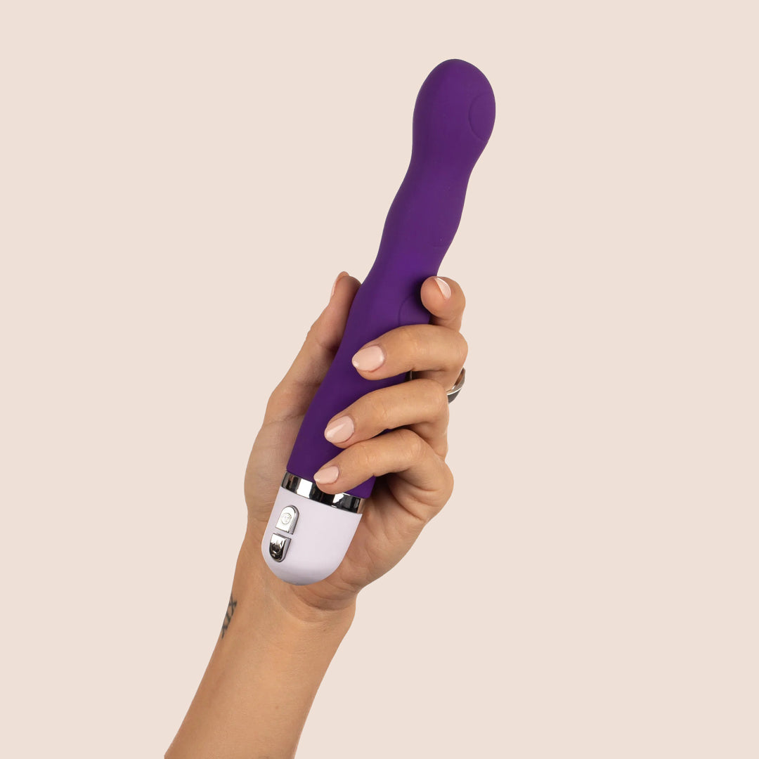 VeDO Quiver Waterproof G-Spot Vibrator - Rechargeable Silicone Massager for Women, Perfect for Couples Play & Solo Pleasure