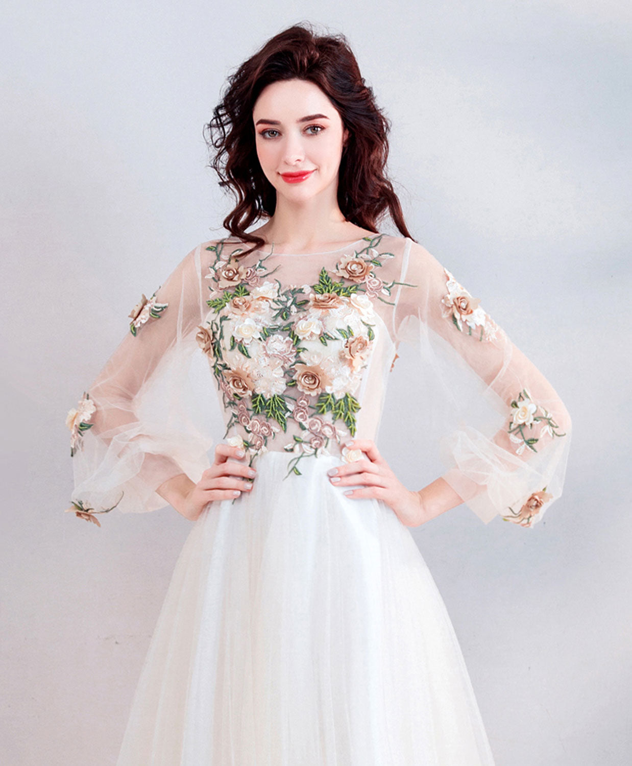 Elegant Light Champagne Tulle Lace Long Prom Dress - A-Line Evening Gown for Formal Events, Homecoming, Wedding Guest & Special Occasions