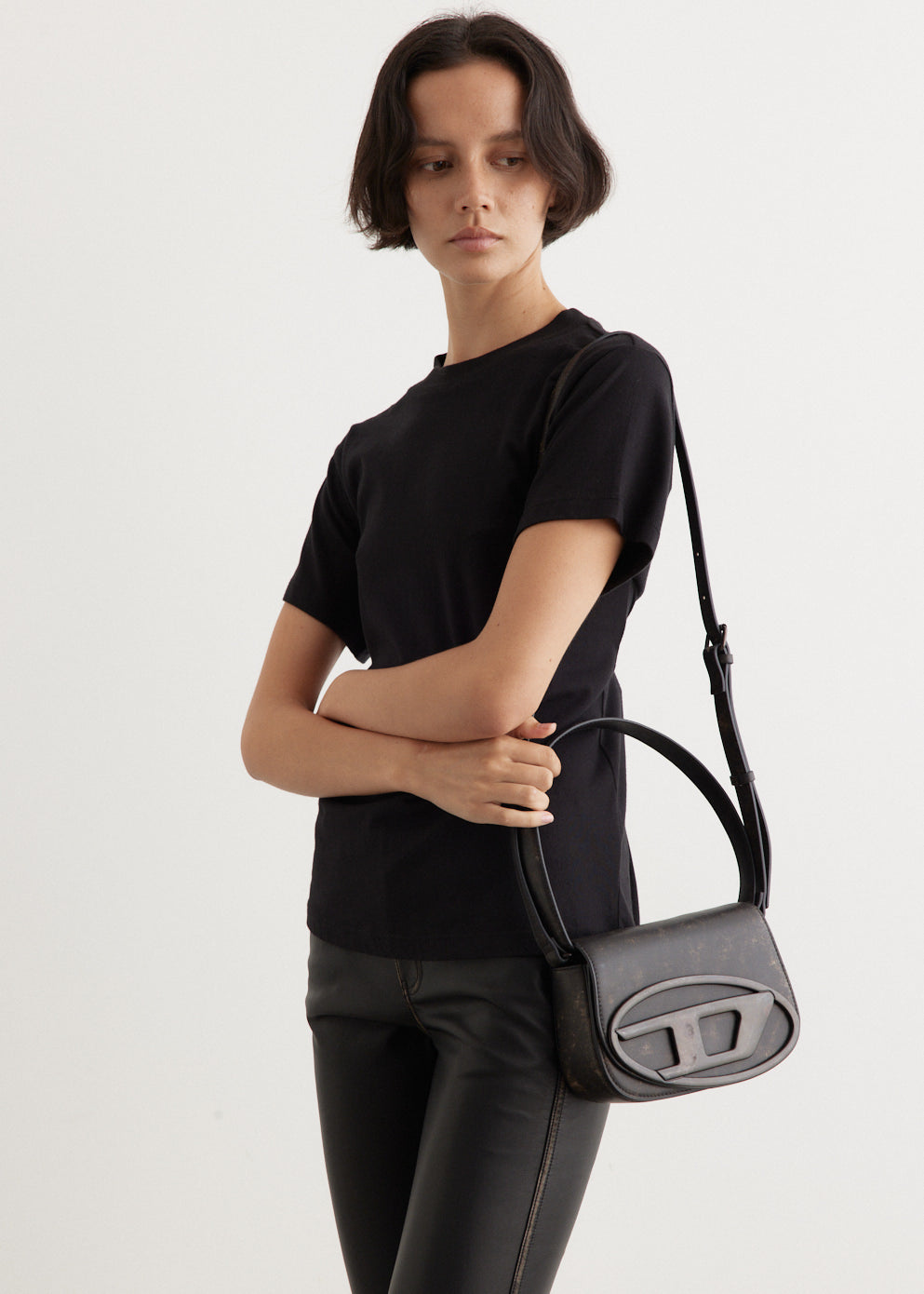 1Dr Shoulder Bag - Stylish & Durable Crossbody Bag for Women & Men - Perfect for Travel, Work & Everyday Use