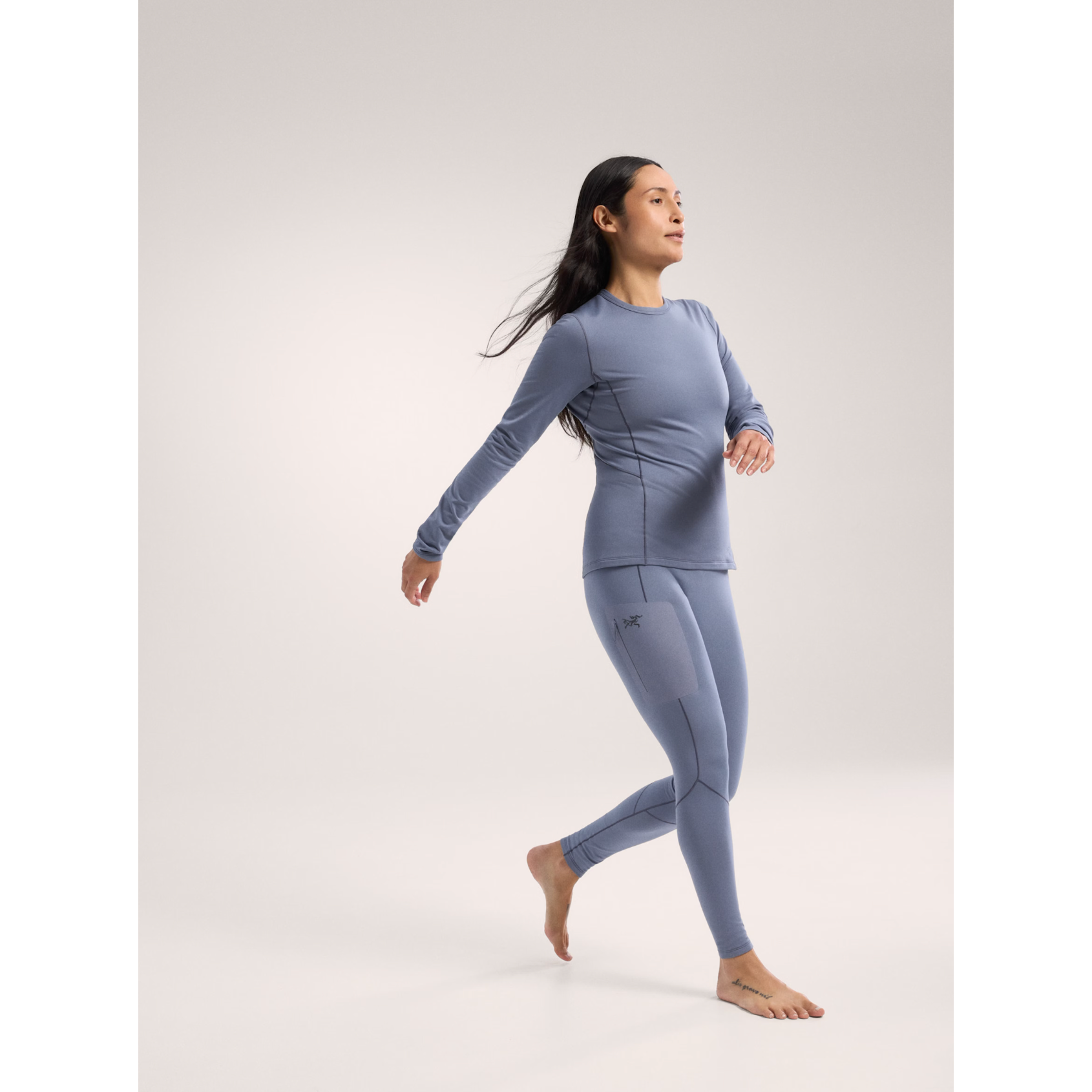 Arc'teryx Women's Rho Crew Neck Long Sleeve Baselayer - Warm Thermal Shirt for Hiking, Skiing & Outdoor Activities