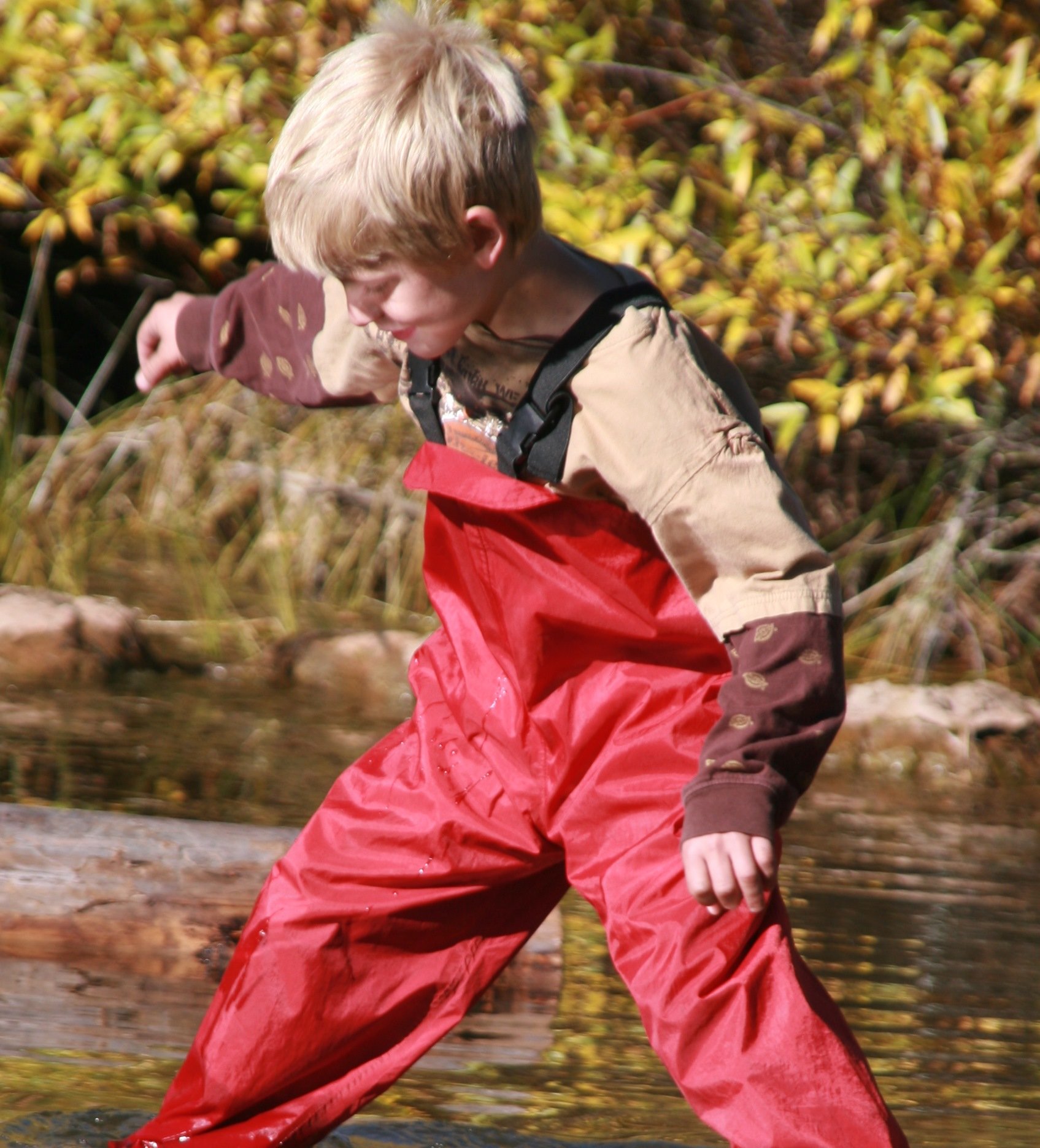 Suse's Waterproof Nylon Rain Bibs & Pants for Toddlers to Kids Age 8 - 6 Sizes Available for Outdoor Play, Rainy Day Adventures & School Commutes