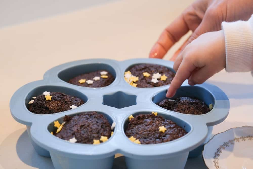 BEABA Multiportion Baby Food Storage Containers 5oz with Lids - Perfect for Homemade Purees, Snacks & On-the-Go Feeding