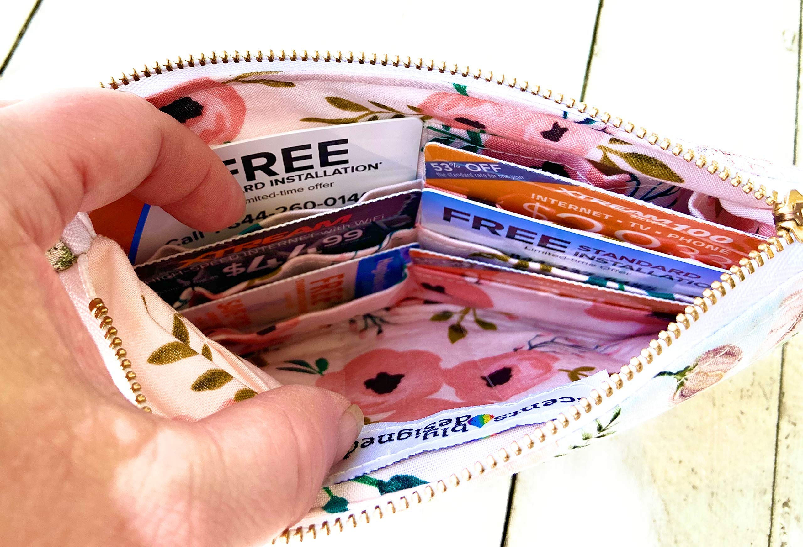 **Boho Essential Oil Bag Storage Case with Credit Card Slots & Cash Pockets - Wristlet Clutch for Roller Bottles - Perfect for Travel, Yoga & Aromatherapy**