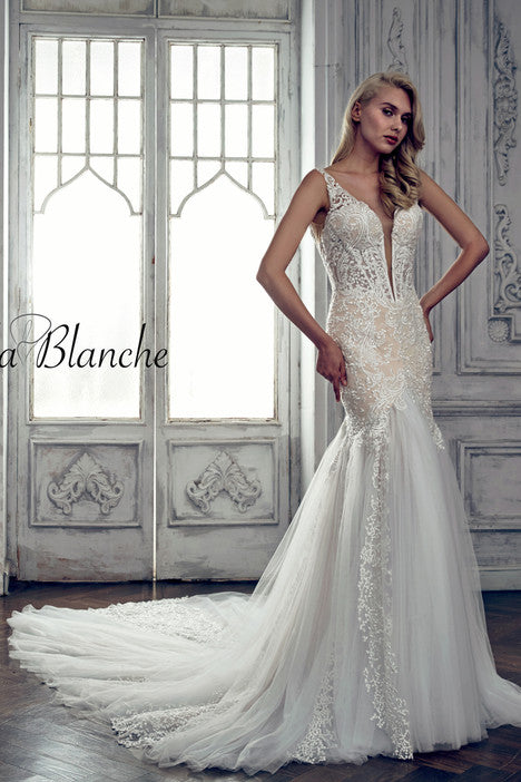 Calla Blanche Jocelyn 17114 Sample Wedding Gown - Elegant Lace Bridal Dress for Prom, Evening Gala & Formal Occasions