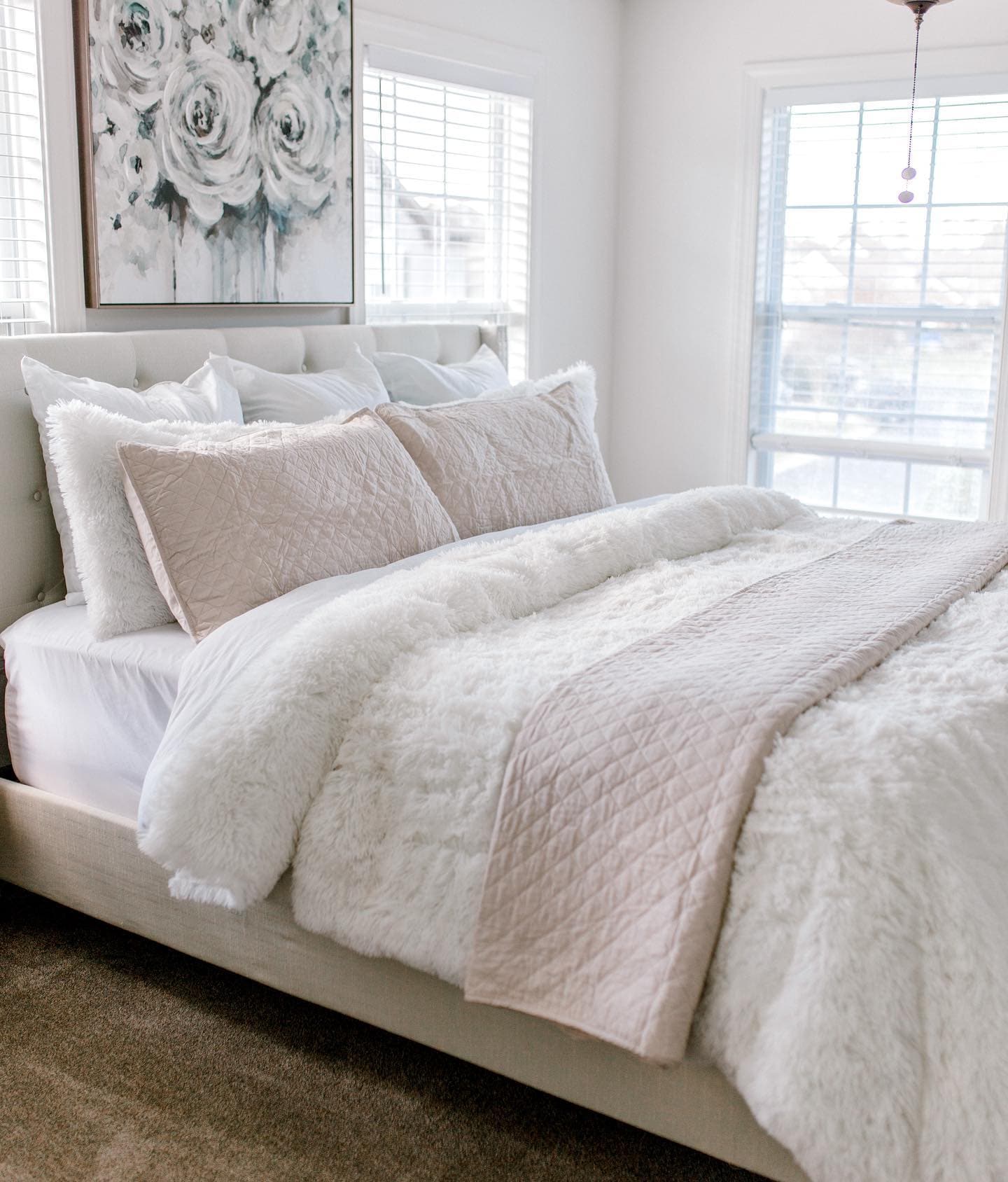 Emma Faux Fur Comforter Set - Ultra Soft & Luxurious King/Queen Size Bedding - Cozy Winter Bedroom Decor for Cold Nights