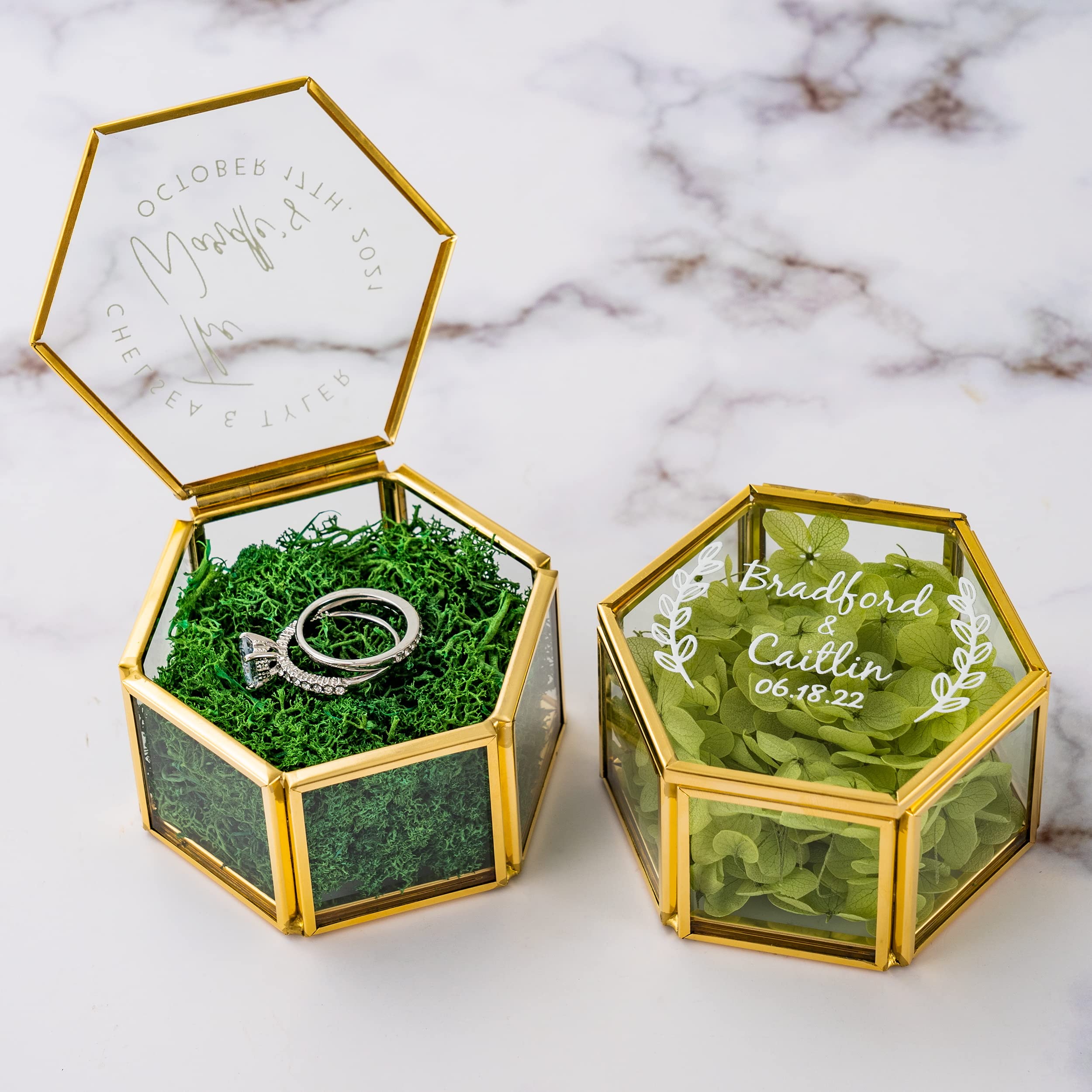 Vintage Glass Jewelry Box - Wedding Ring Holder, Geometric Ring Bearer Box for Proposal & Engagement - Perfect for Wedding Ceremonies, Jewelry Display & Gift Giving