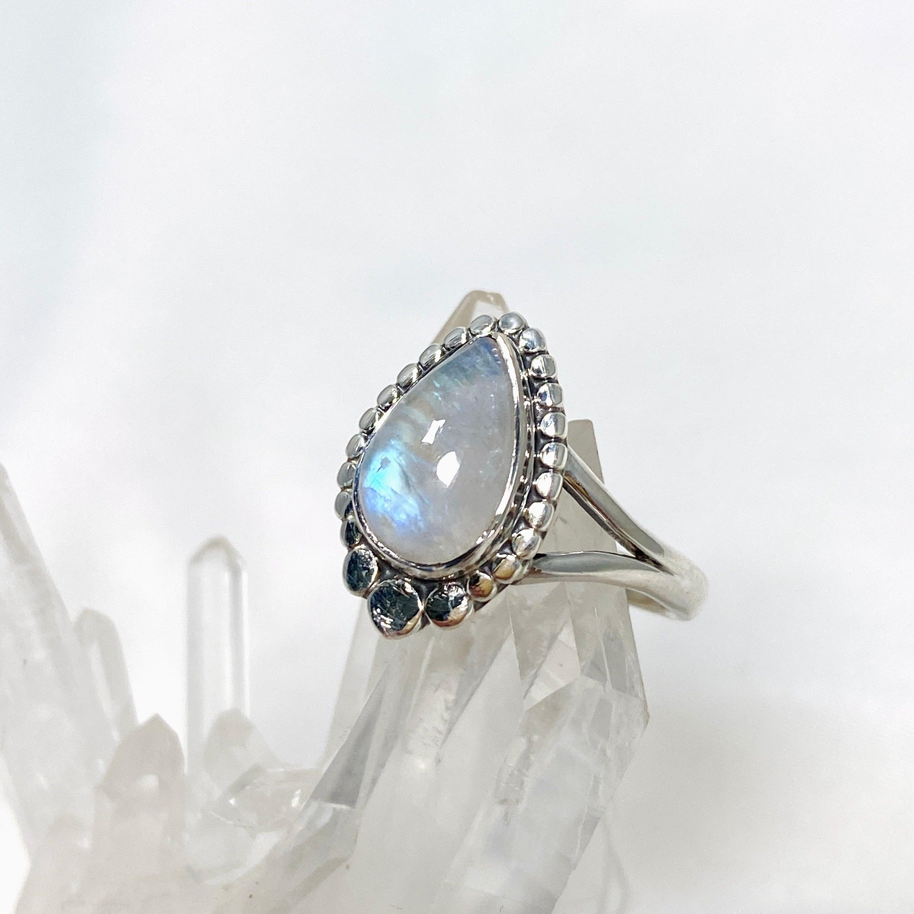 Moonstone Teardrop Gemstone Ring - Sterling Silver Vintage Jewelry R3941 for Women, Perfect for Weddings, Date Nights & Special Occasions