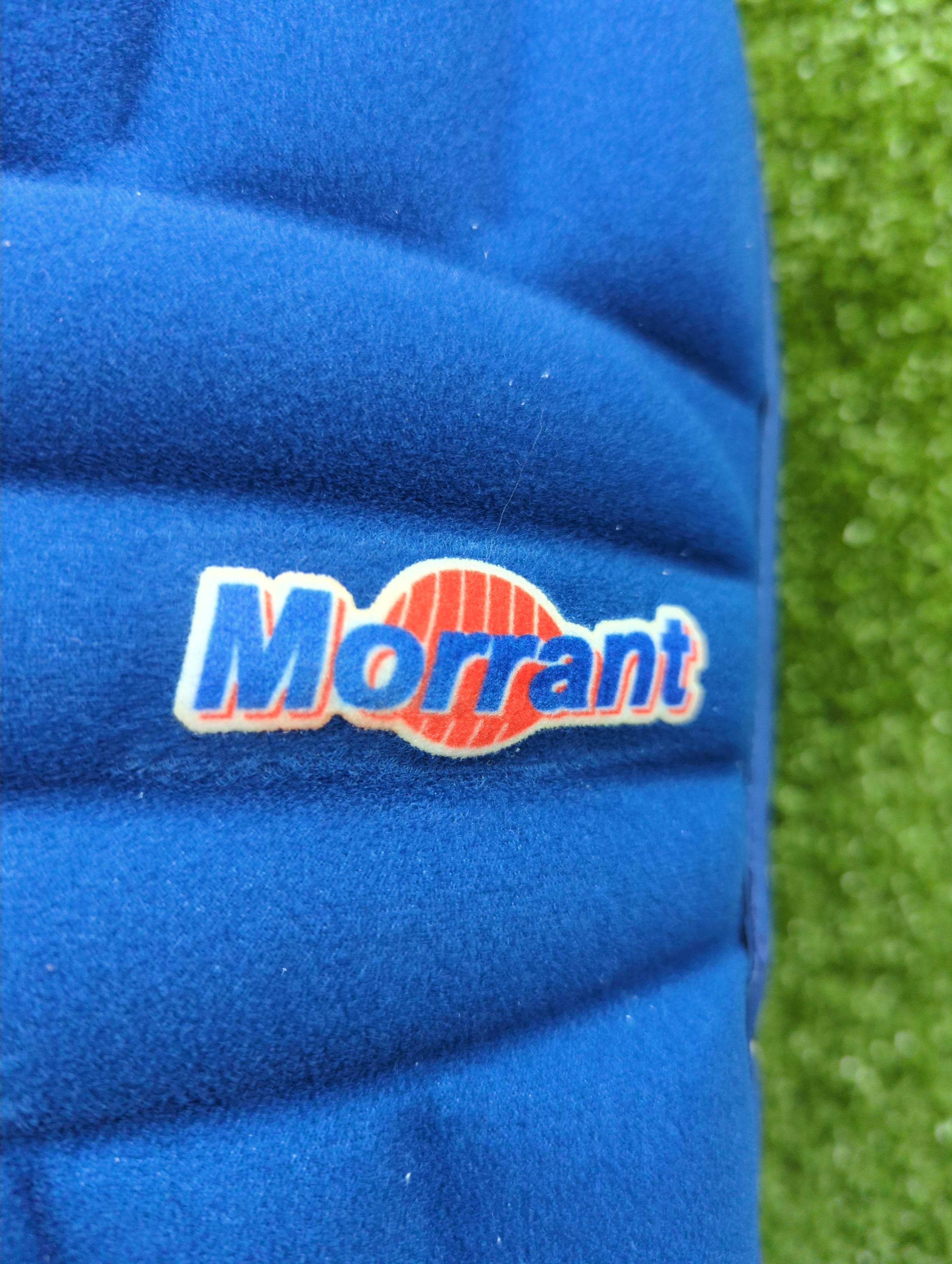 Morrant International Super Ultralite Adult Cricket Batting Pads - Lightweight Protective Gear for Cricket Matches & Practice Sessions