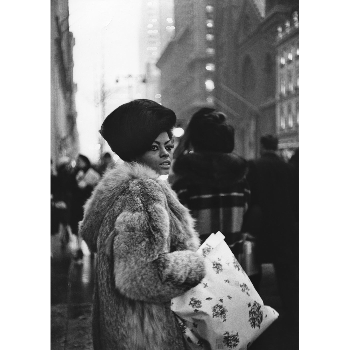Miss Ross Goes Shopping - Premium Stock Photo from Getty Images for Fashion Blogs, Social Media & Advertising