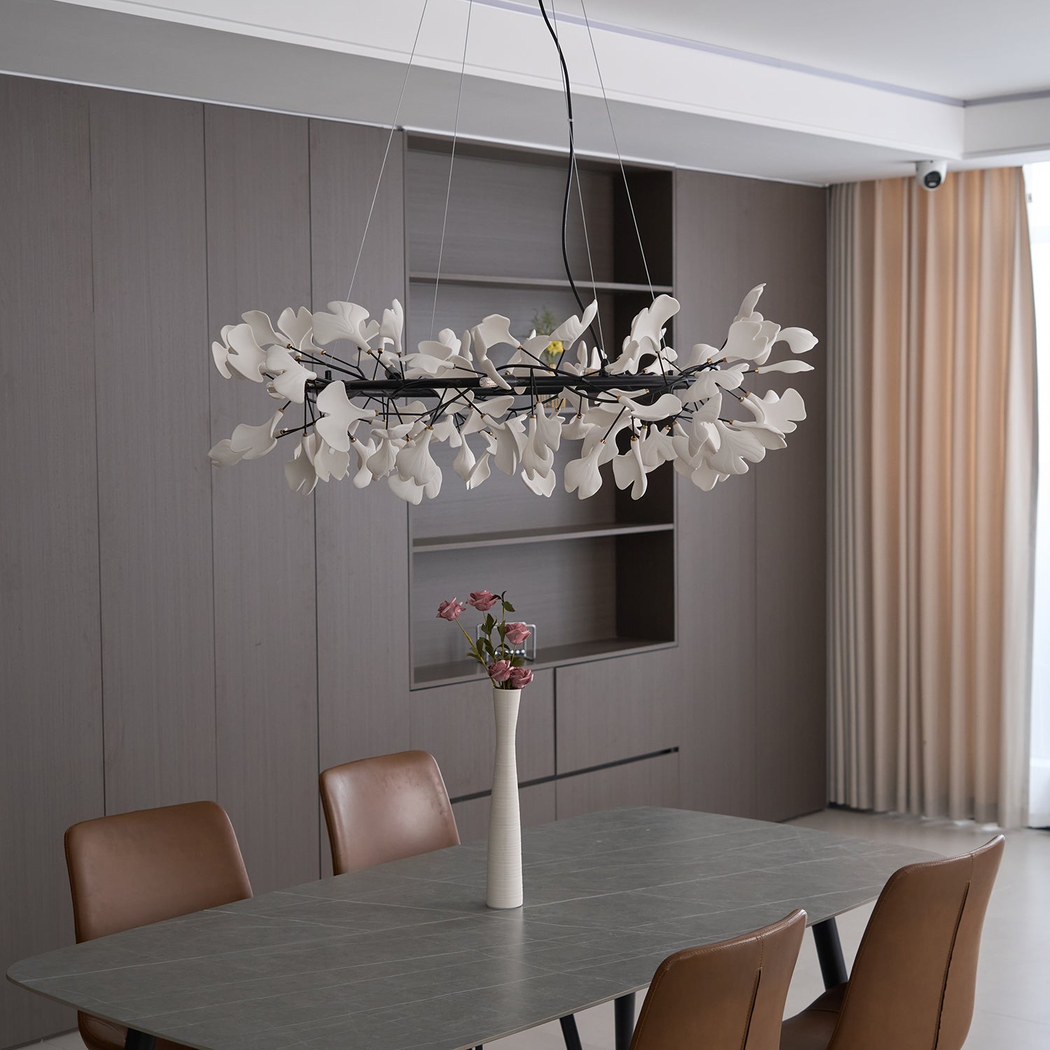Elegant Ginkgo Leaf Chandelier - Modern Gold Ceiling Light Fixture for Dining Room, Living Room & Bedroom Decor - Perfect for Home Lighting and Interior Design