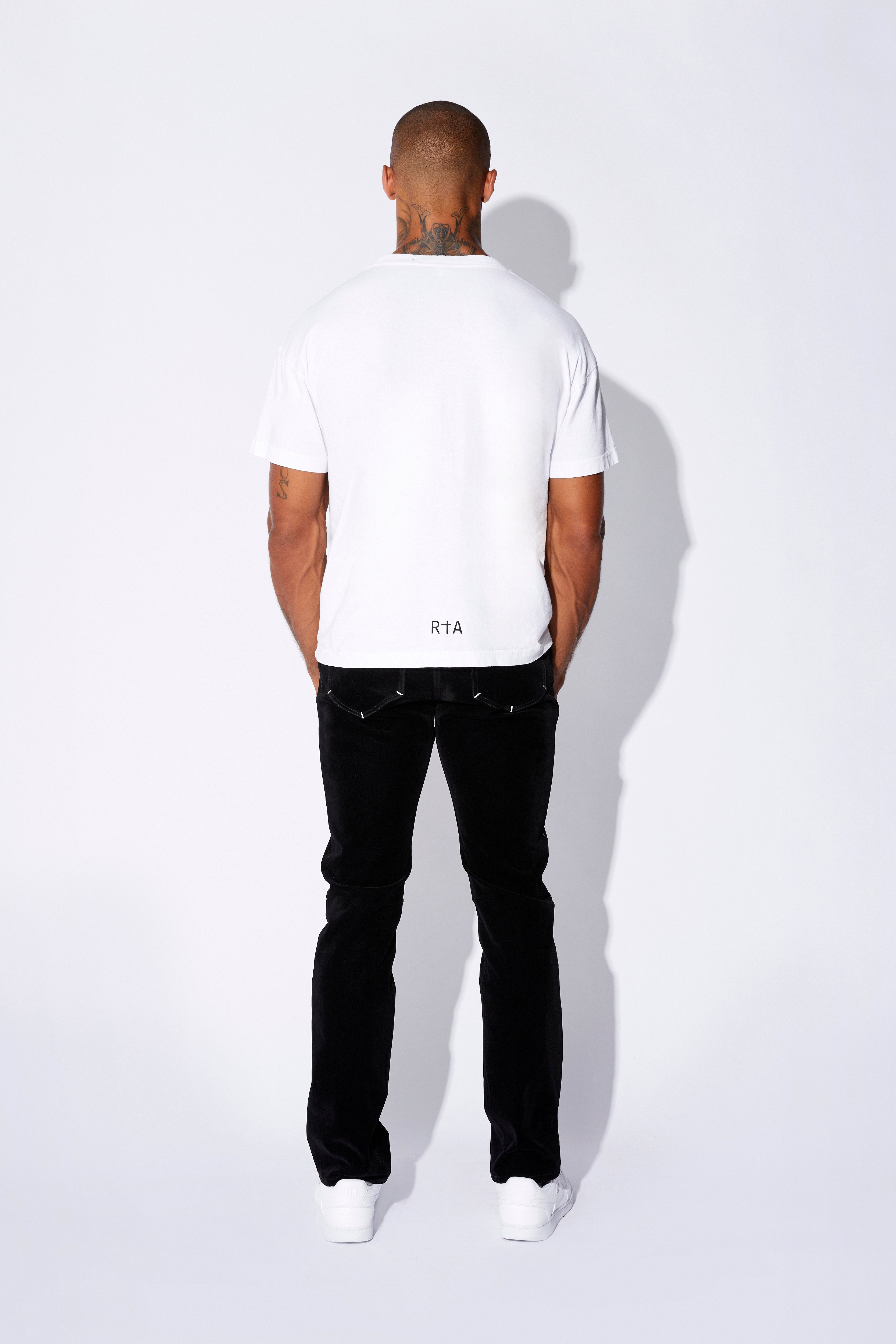Old English Graphic Short Sleeve T-Shirt for Men - White Cotton Crew Neck Tee - Casual Streetwear, Vintage Style, Everyday Wear