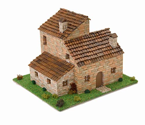 1:87 Scale Ceramic Building Construction Kit - Miniature Rural House Model for Hobbyists, Collectors & Train Enthusiasts | Perfect for Model Railroads, Dioramas & Architectural Displays