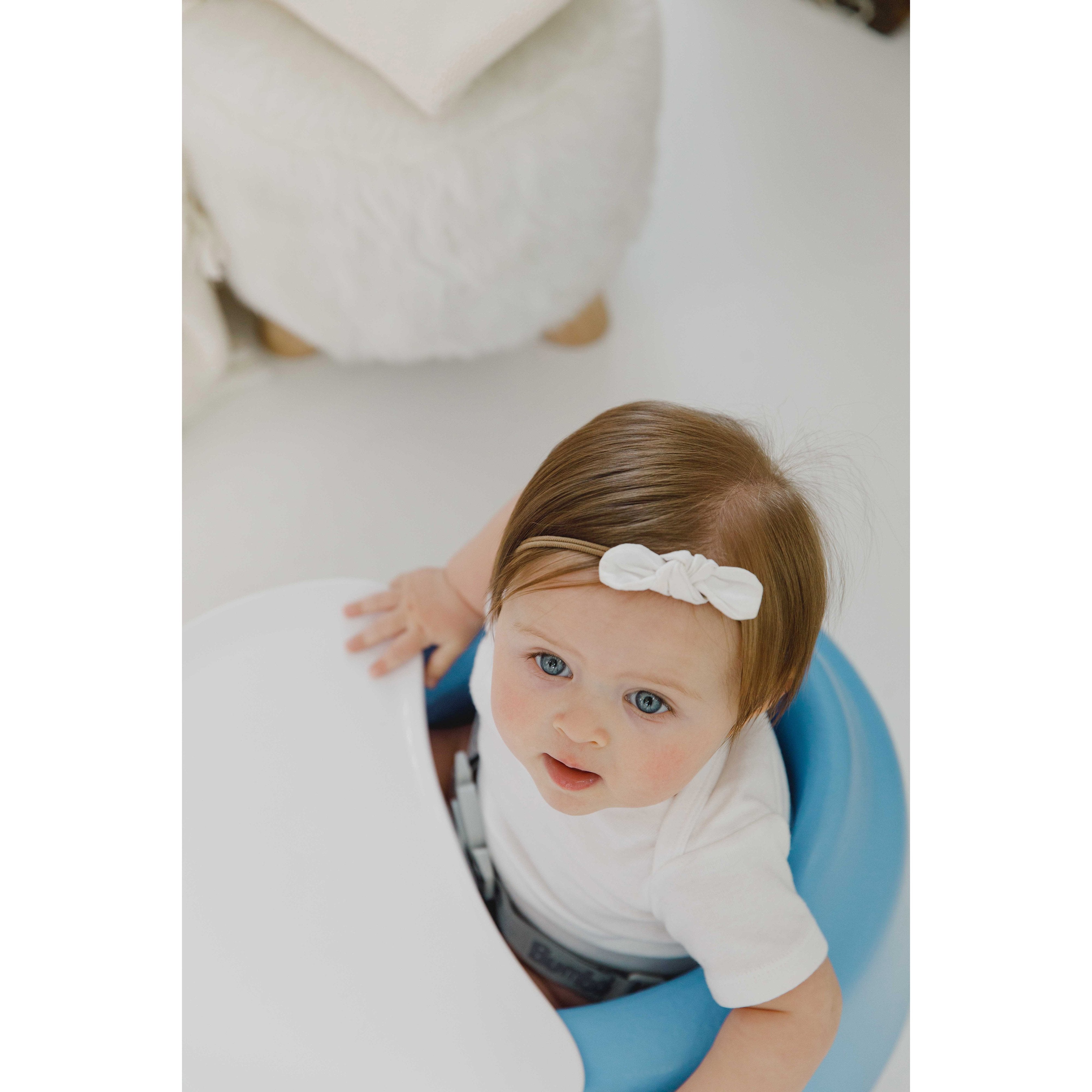 Bumbo Floor Seat for Babies - Soft, Supportive & Safe Baby Chair in Blue - Perfect for Playtime, Feeding & Learning to Sit