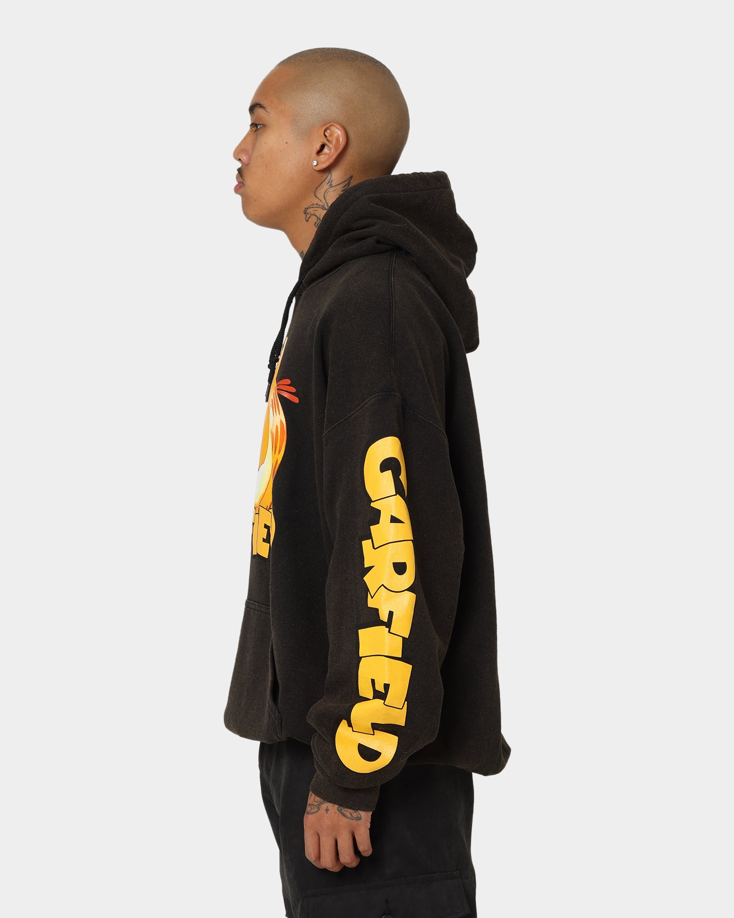 Vintage Garfield Hoodie - Black Wash Retro Graphic Sweatshirt for Men & Women | American Thrift Style | Perfect for Casual Wear, Cosplay & 90s Nostalgia Fashion