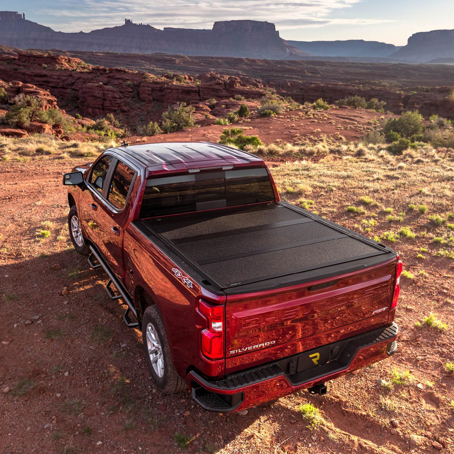 RealTruck UnderCover ArmorFlex Hard Folding Truck Bed Tonneau Cover | AX22020 | Fits 2015-2020 Ford F-150 6'7