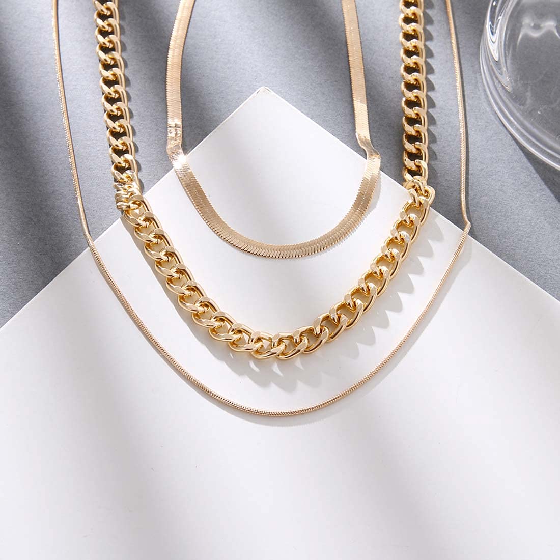 Punk Layered Snake Choker Necklace for Women - Gold Thick Chunky Twist Circle Chain Jewelry, Adjustable Gothic Necklace for Party, Halloween, Cosplay & Everyday Wear