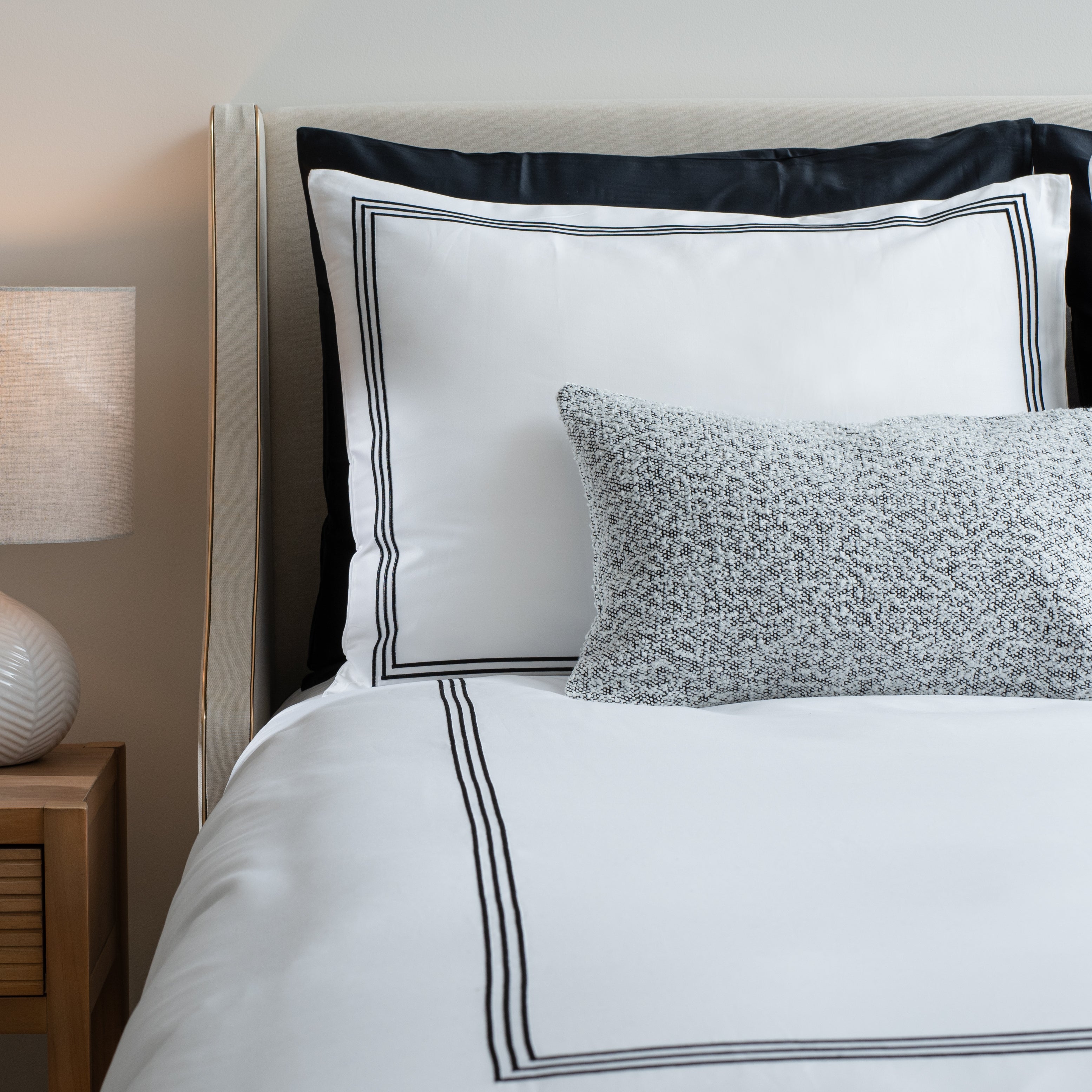 Aura & Belle Embroidered Hotel Sham - Luxury 100% Cotton Pillow Cover for Bedroom Decor, Perfect for Master Suite, Guest Room & Airbnb Styling