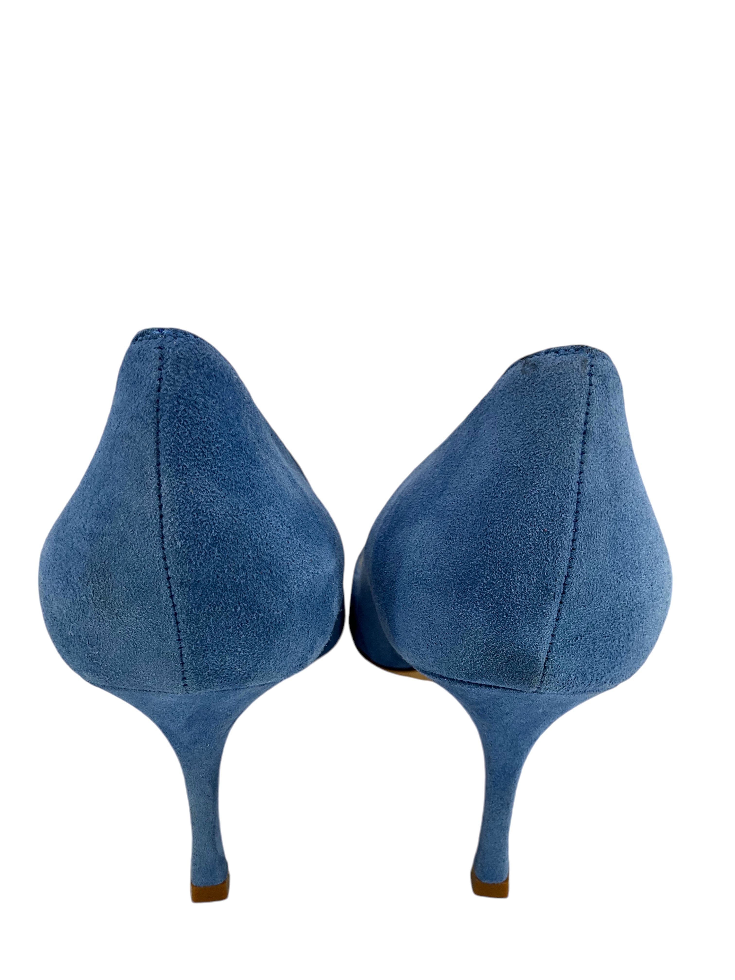MANOLO BLAHNIK Suede BB Point Toe Pumps Women's Size 7.5 - Elegant High Heels for Wedding, Party & Office Wear