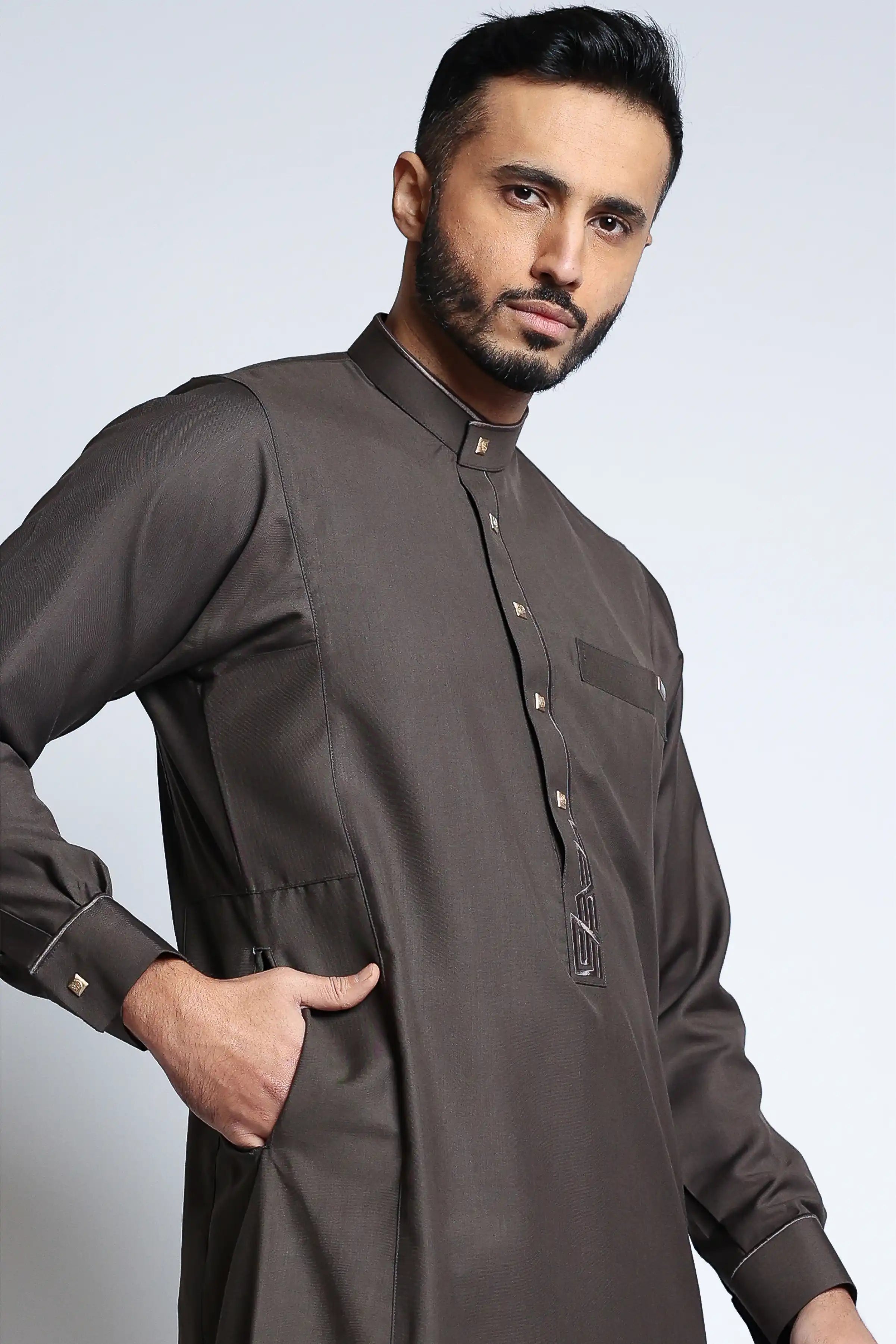 J132 Brown Embroidery Thobe for Men | Traditional Arabic Robe with Exquisite Embroidery | Perfect for Eid, Weddings & Special Occasions