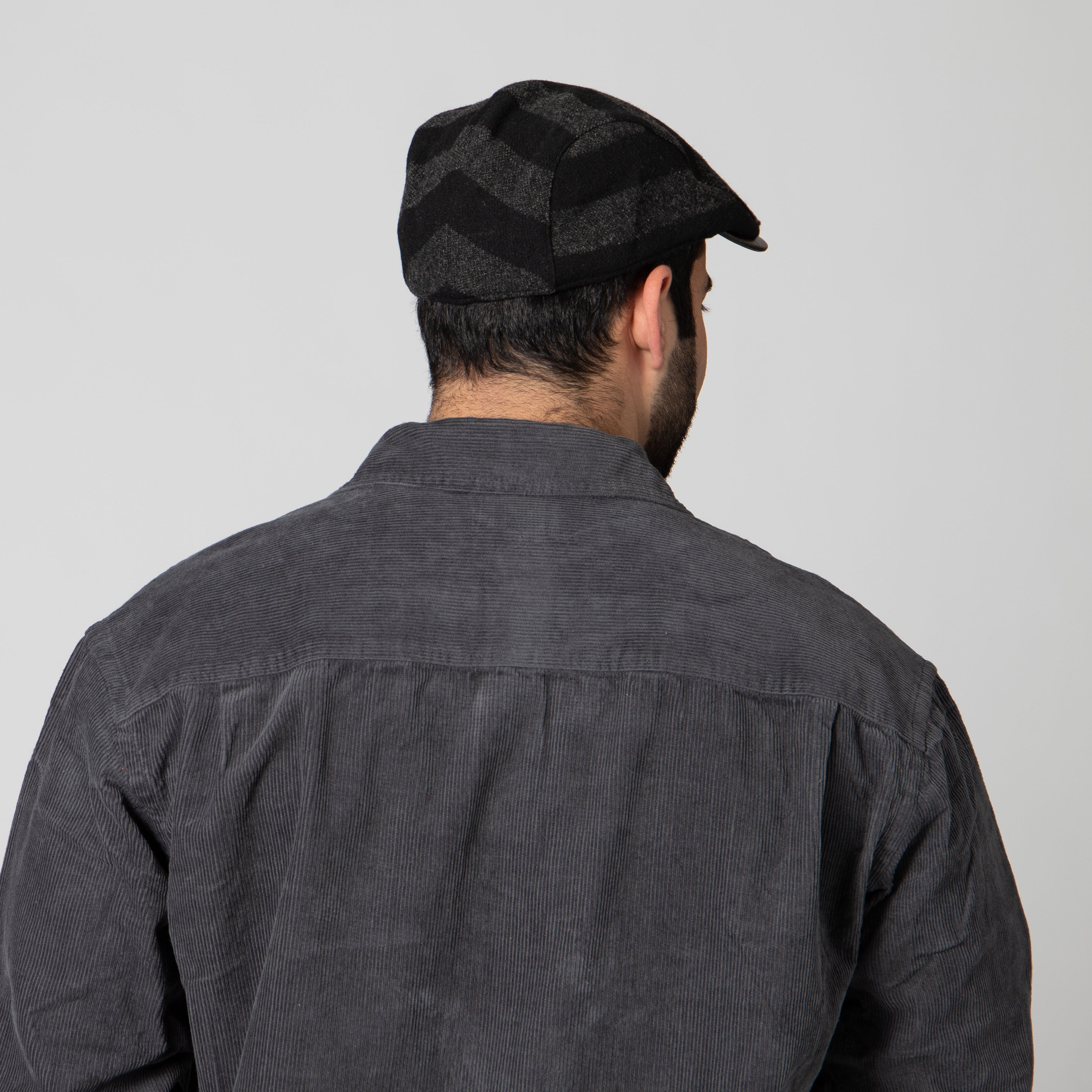 Premium Men's Striped Wool Driver Cap with Leather Brim - Classic Vintage Style for Winter Fashion & Outdoor Activities