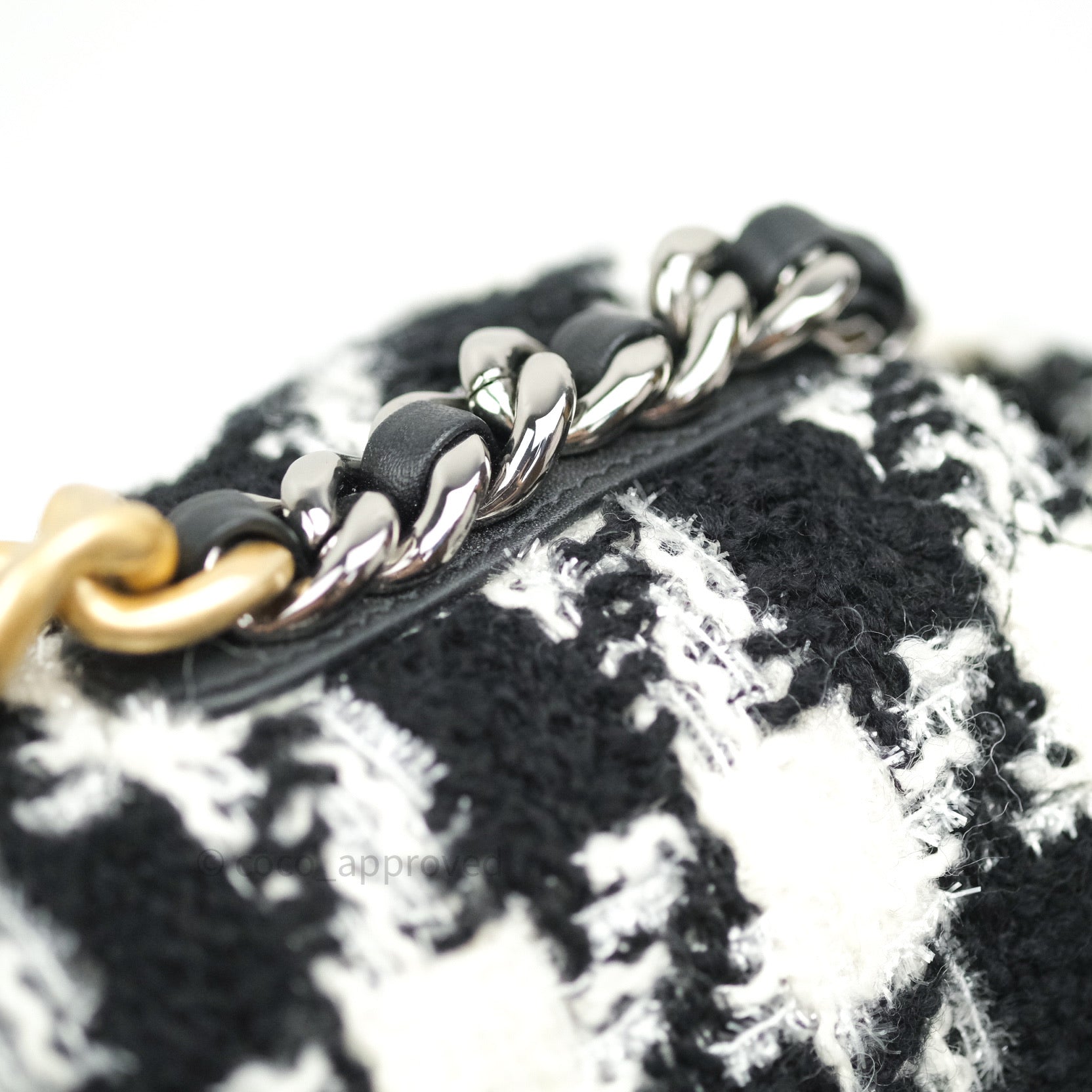 Chanel 19 Maxi Flap Bag in White & Black Houndstooth Tweed with Mixed Hardware - Luxury Designer Handbag for Women, Perfect for Work, Parties & Special Occasions