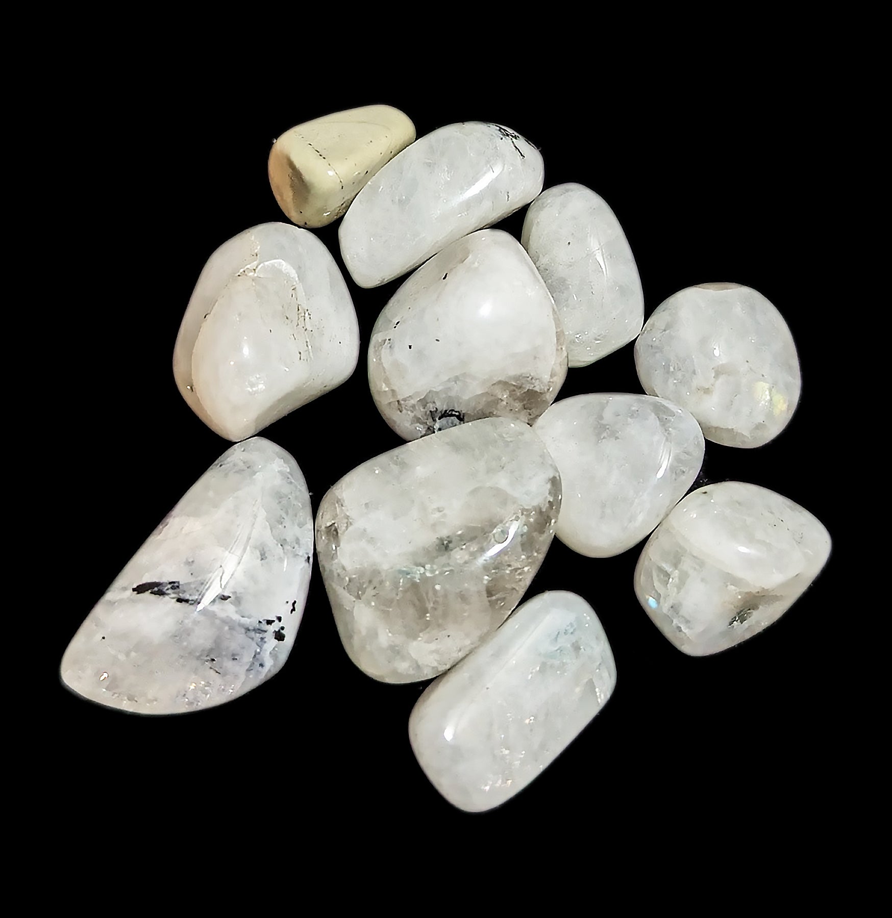 Natural Tumbled Rainbow Moonstone Stones - Healing Crystals for Jewelry Making, Meditation & Spiritual Gifts (1lb Bulk) - Perfect for Home Decor, Reiki Energy Work & Crystal Collections