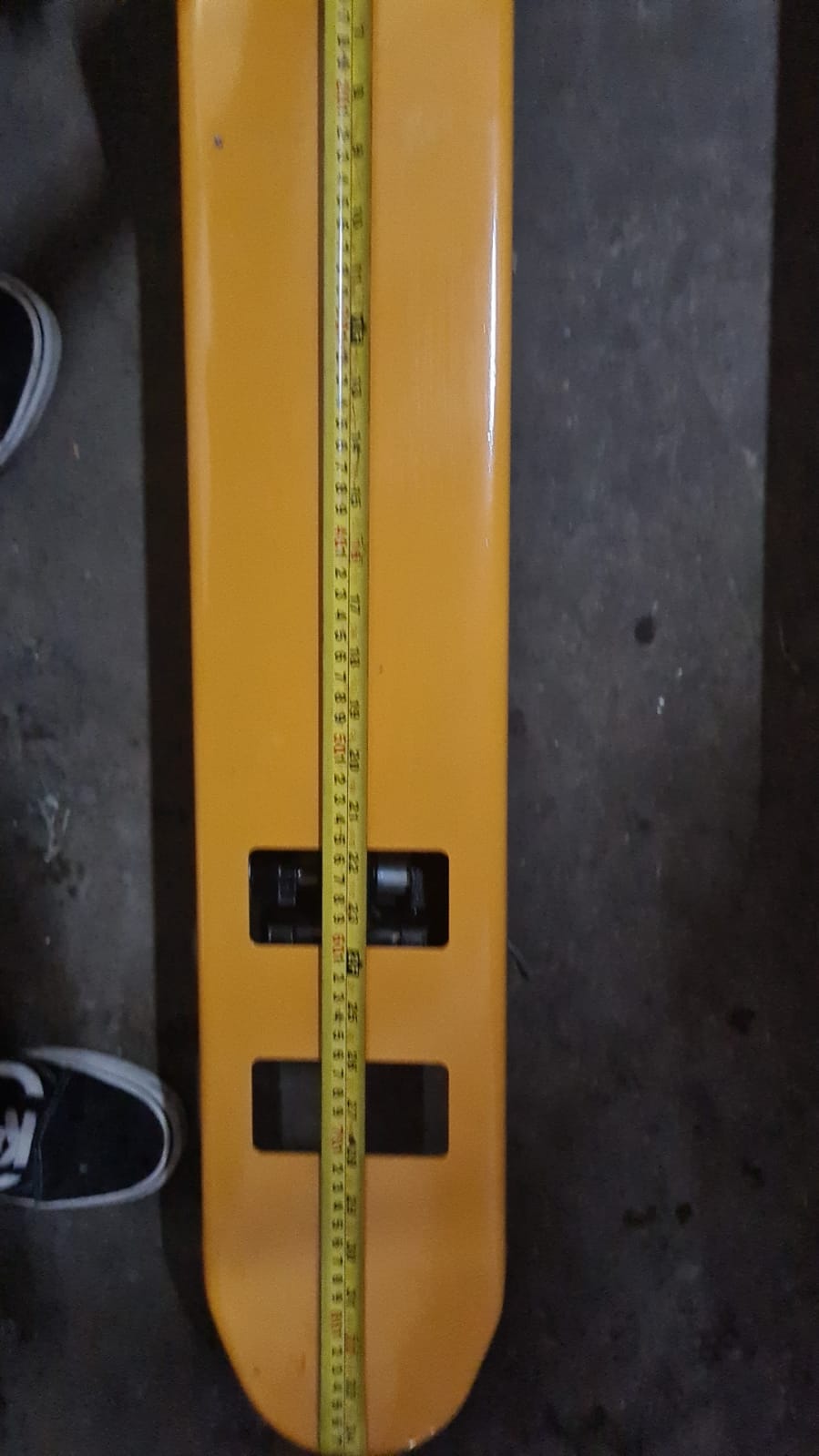 Aiko 2.5 Ton Capacity Heavy Duty Nylon Super Short Hand Pallet Truck - 540 x 900 mm Platform Size | Model PT W2.5N 540/900 | Ideal for Warehouse, Loading Dock & Tight Space Material Handling