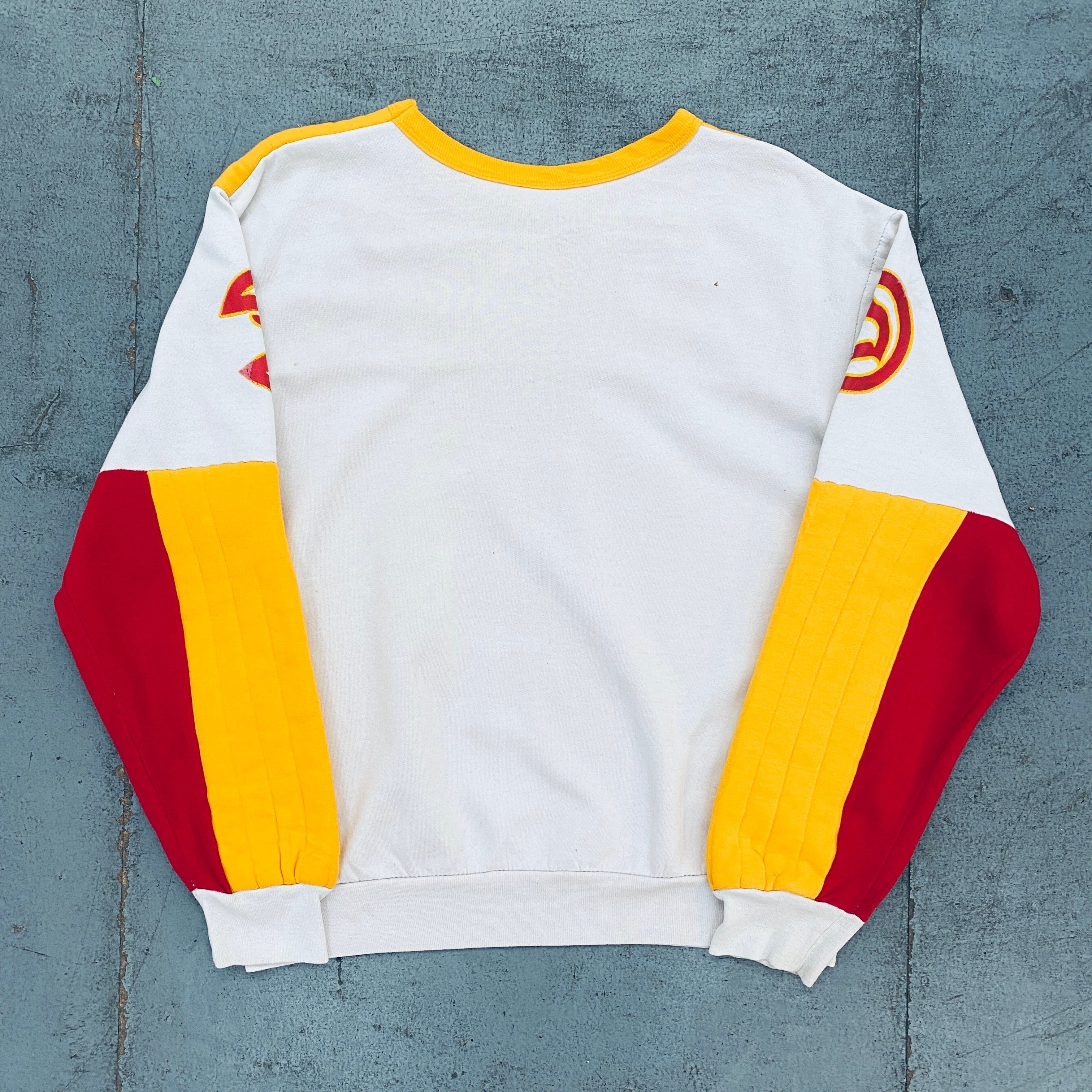 Vintage 1980s Atlanta Hawks Pac-Man Graphic Logo Sweatshirt (Medium) - Retro NBA Basketball Fan Apparel for Men