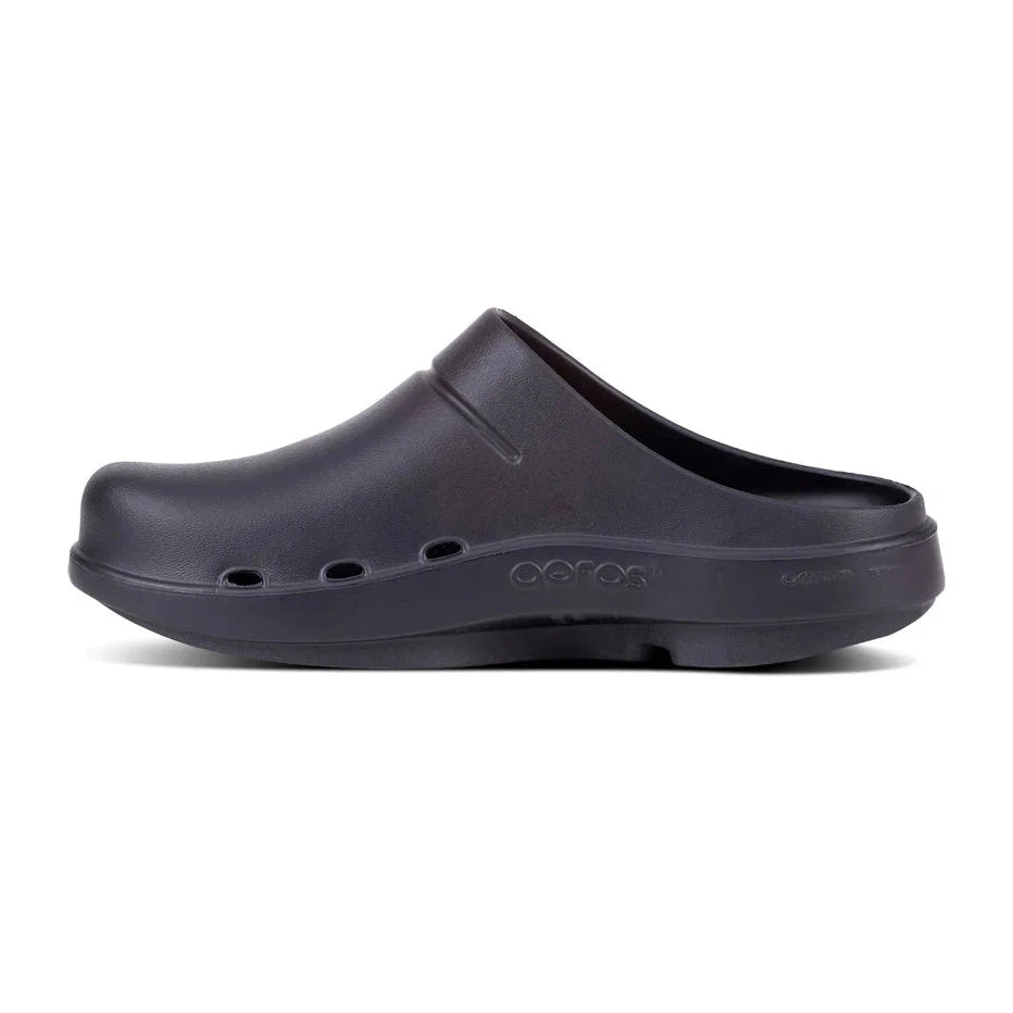 Oocloog Comfortable Slip-Resistant Clogs for Women & Men - Black Non-Slip Garden Shoes for Kitchen, Hospital, Salon & Outdoor Use