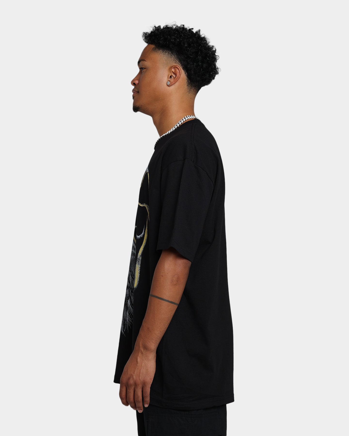 American Thrift Eagle Sky Graphic T-Shirt - Black Cotton Tee for Men | Patriotic Casual Wear & Street Style Outfits