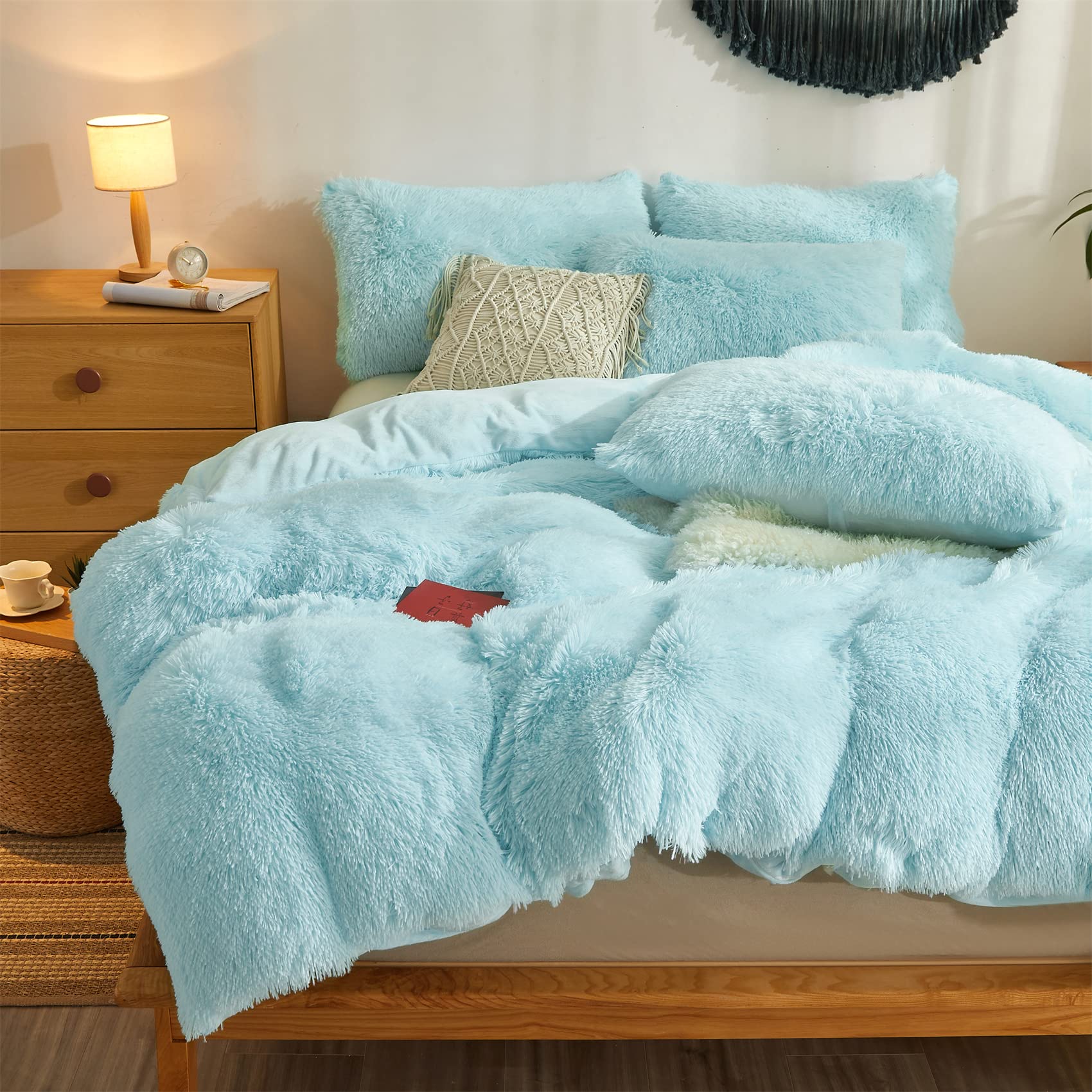 Light Blue Faux Fur Shaggy Comforter Cover Set - Ultra Soft Queen Size 3-Piece Bedding Set with Pillowcases & Zipper Closure | Cozy Winter Bedroom Decor for Master Bedroom & Guest Room