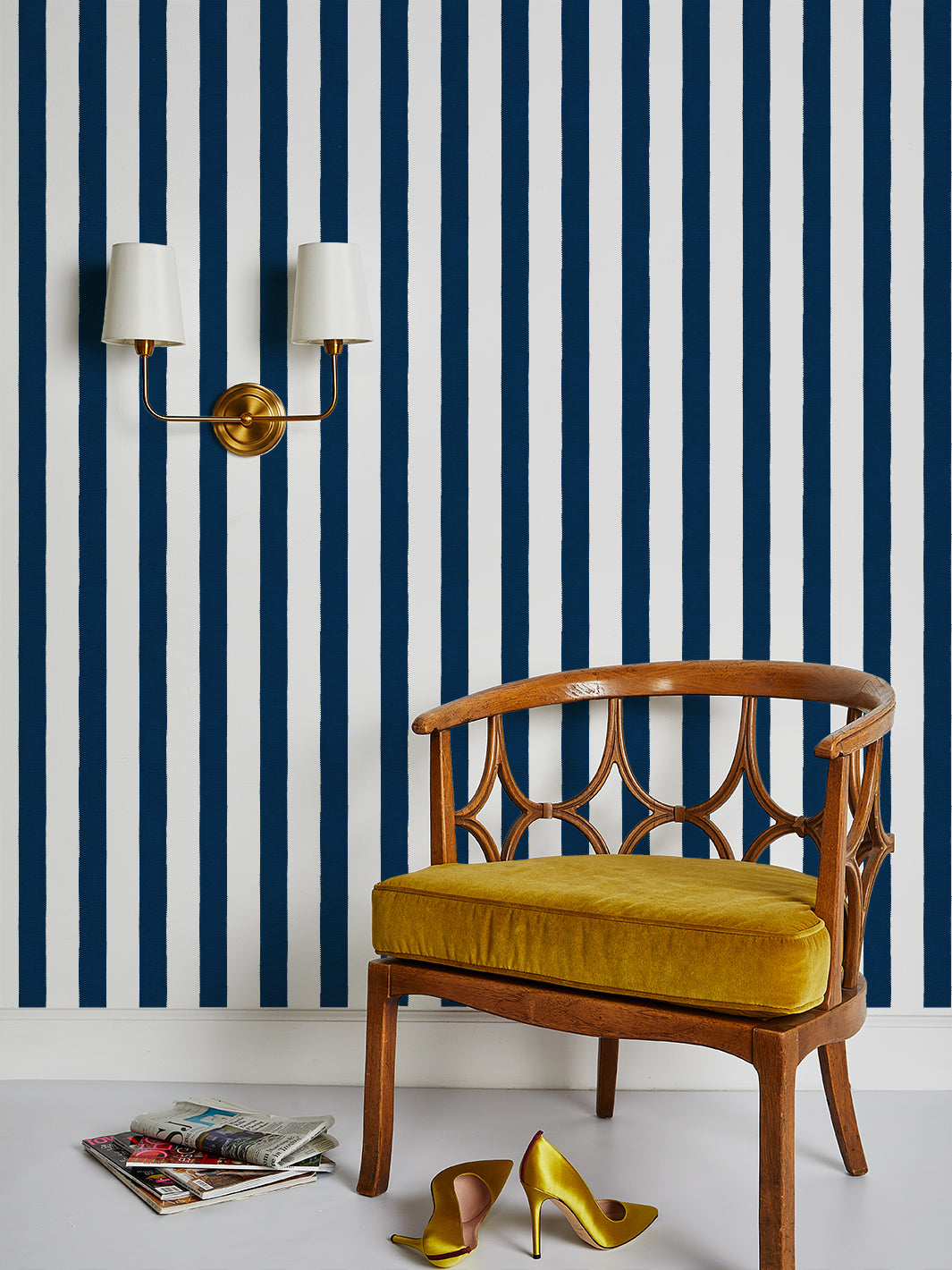 Sarah Jessica Parker Navy Grosgrain Stripe White Wallpaper - Elegant Home Decor for Living Room, Bedroom & Dining Area