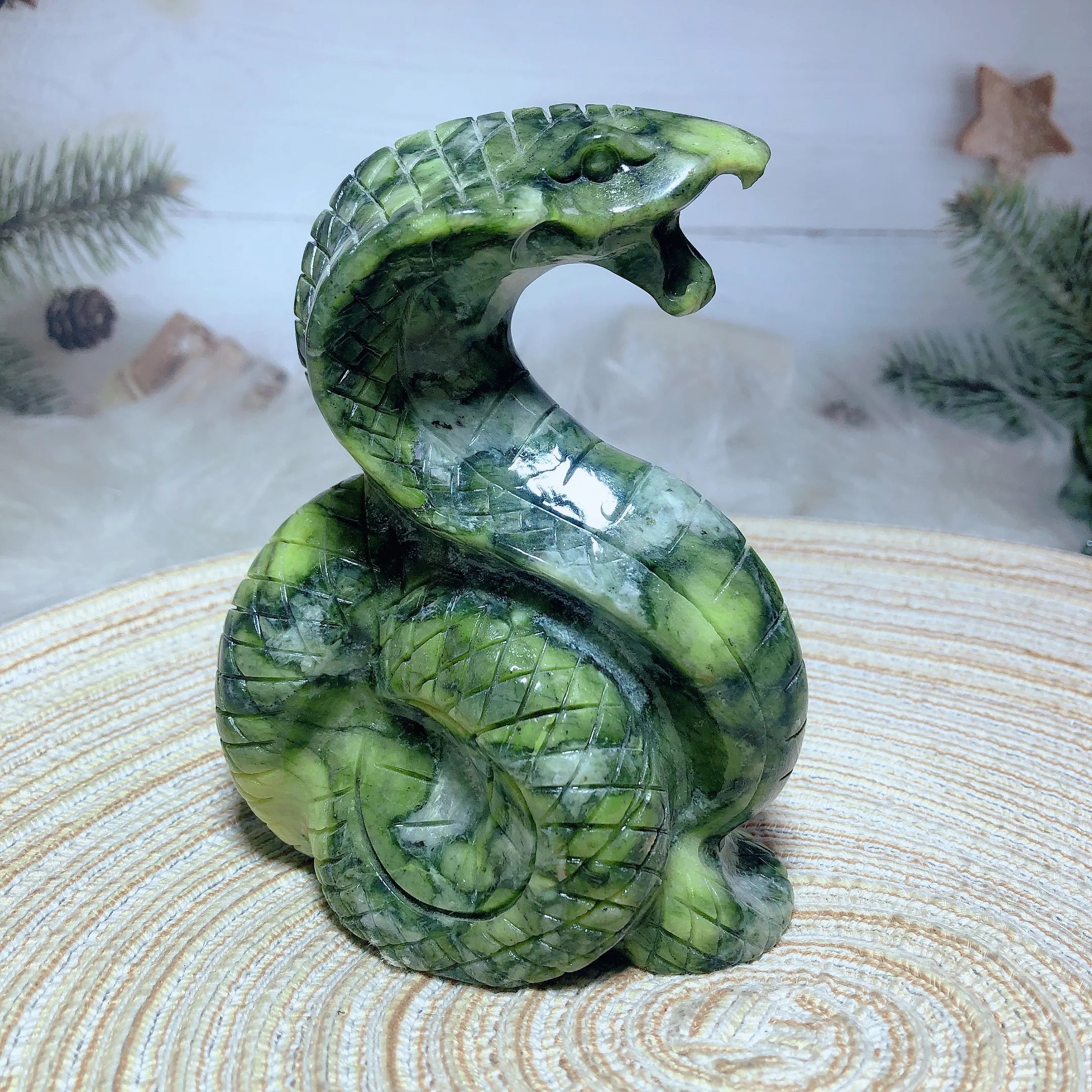Premium Natural Green Jasper Snake Carved Crystal - Healing Stone for Home & Office Decor, Spiritual Gift, Feng Shui Room Accent | Perfect for Meditation Spaces, Yoga Studios & Unique Gift Giving