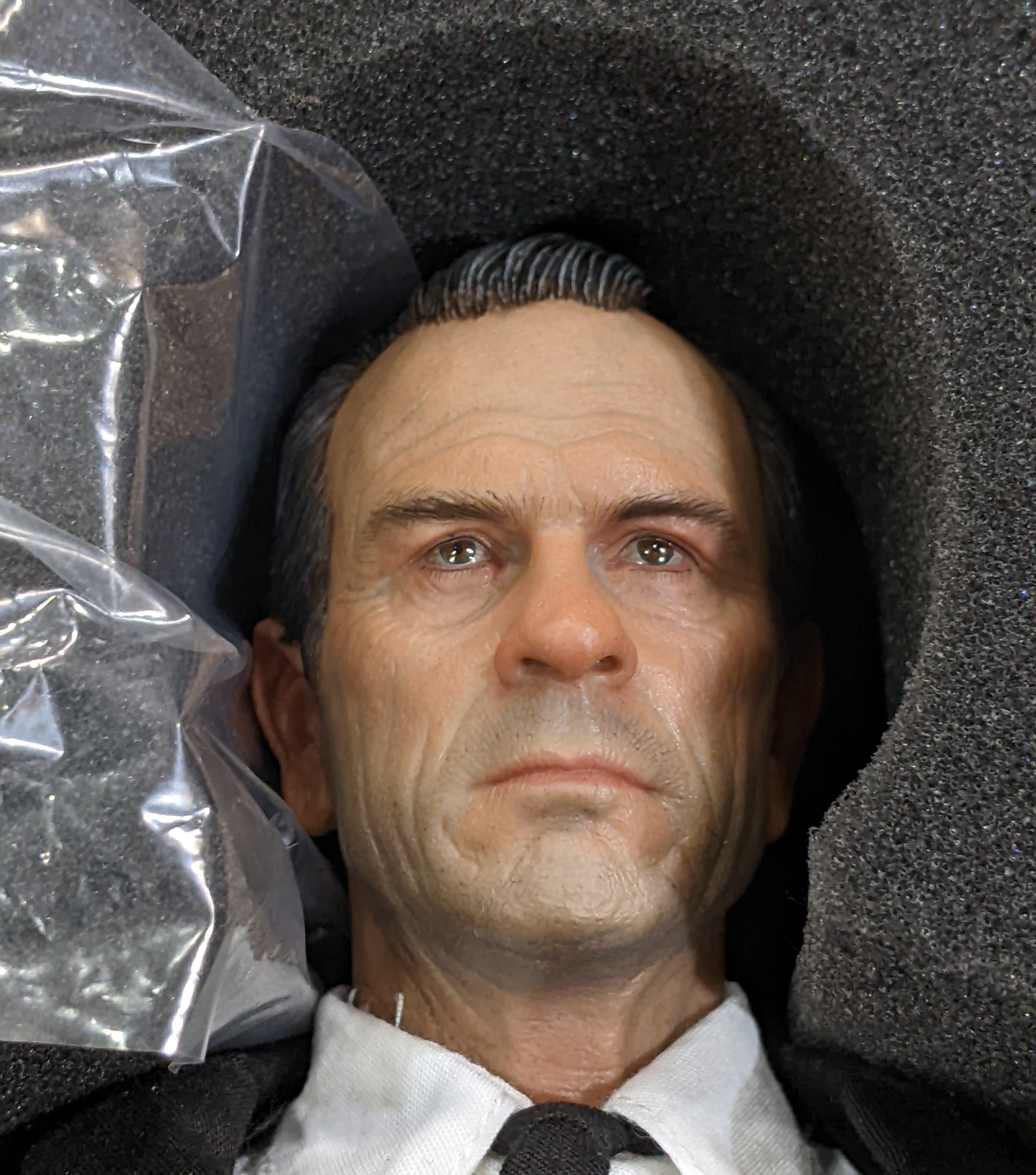 Enterbay Real Masterpiece 1/6 Scale Men In Black 3 Agent K Action Figure Collectible - Perfect for Movie Fans & Collectors Display