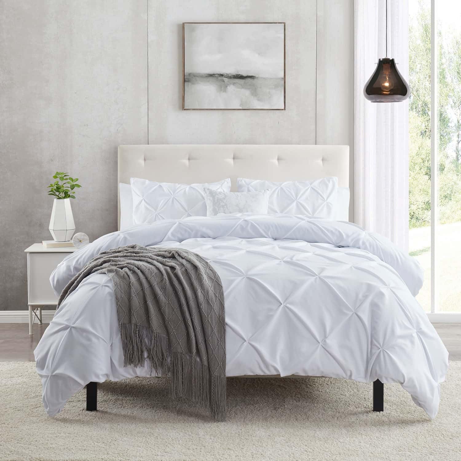 Premium White Queen Size Duvet Cover Set - 3 Piece Pintuck Comforter Cover with Button Closure (90x90 Inches) & 2 Pillow Shams - Ultra Soft Microfiber Bedding for Luxury Hotel-Style Bedroom Decor