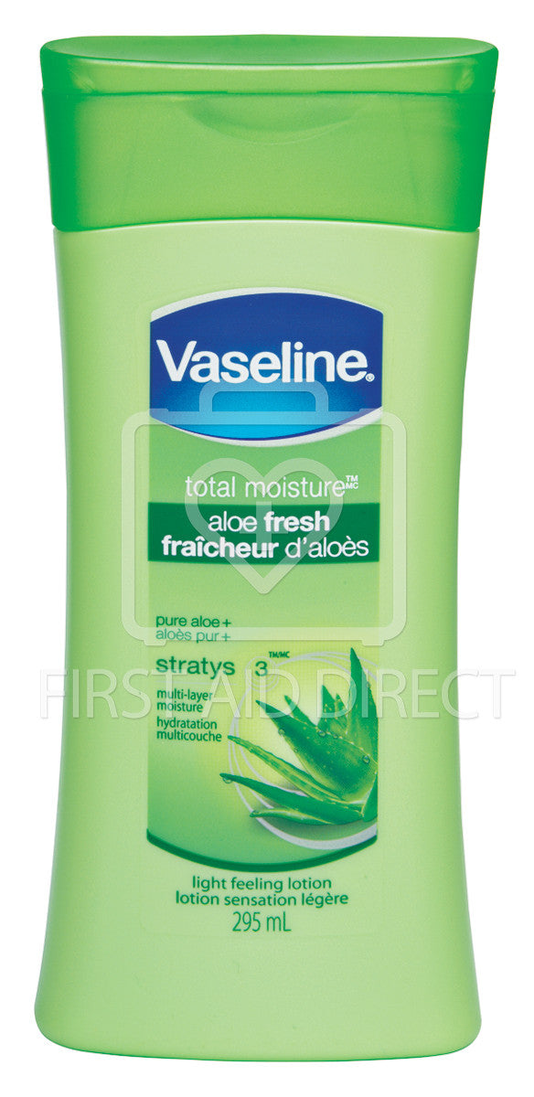 Vaseline Total Moisture Aloe Fresh Lotion 10 fl oz (295ml) - Hydrating & Soothing Body Moisturizer for Dry Skin - Perfect for Daily Use After Shower or Sun Exposure