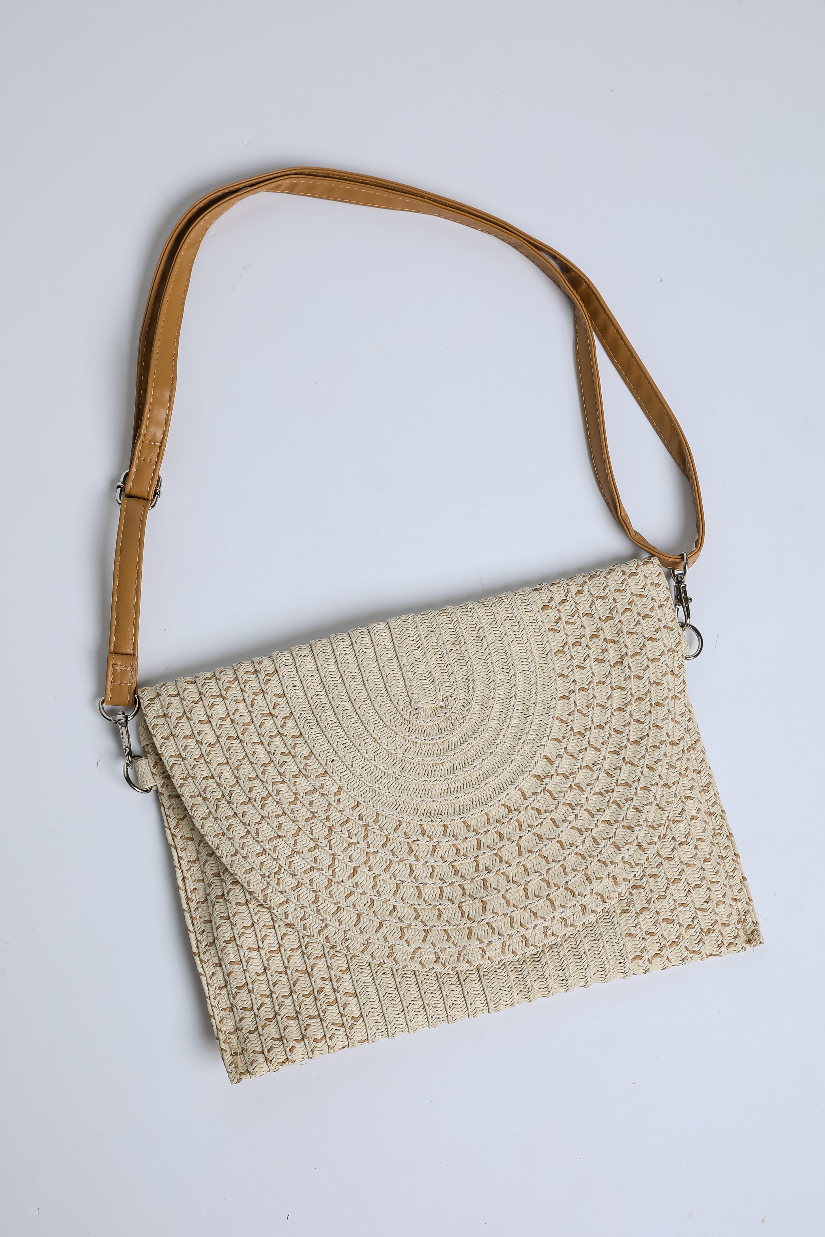 Trendy Tan Straw Clutch for Women - Beach Wedding Party Handbag - Perfect for Summer Outings, Vacations & Boho Fashion Accessories
