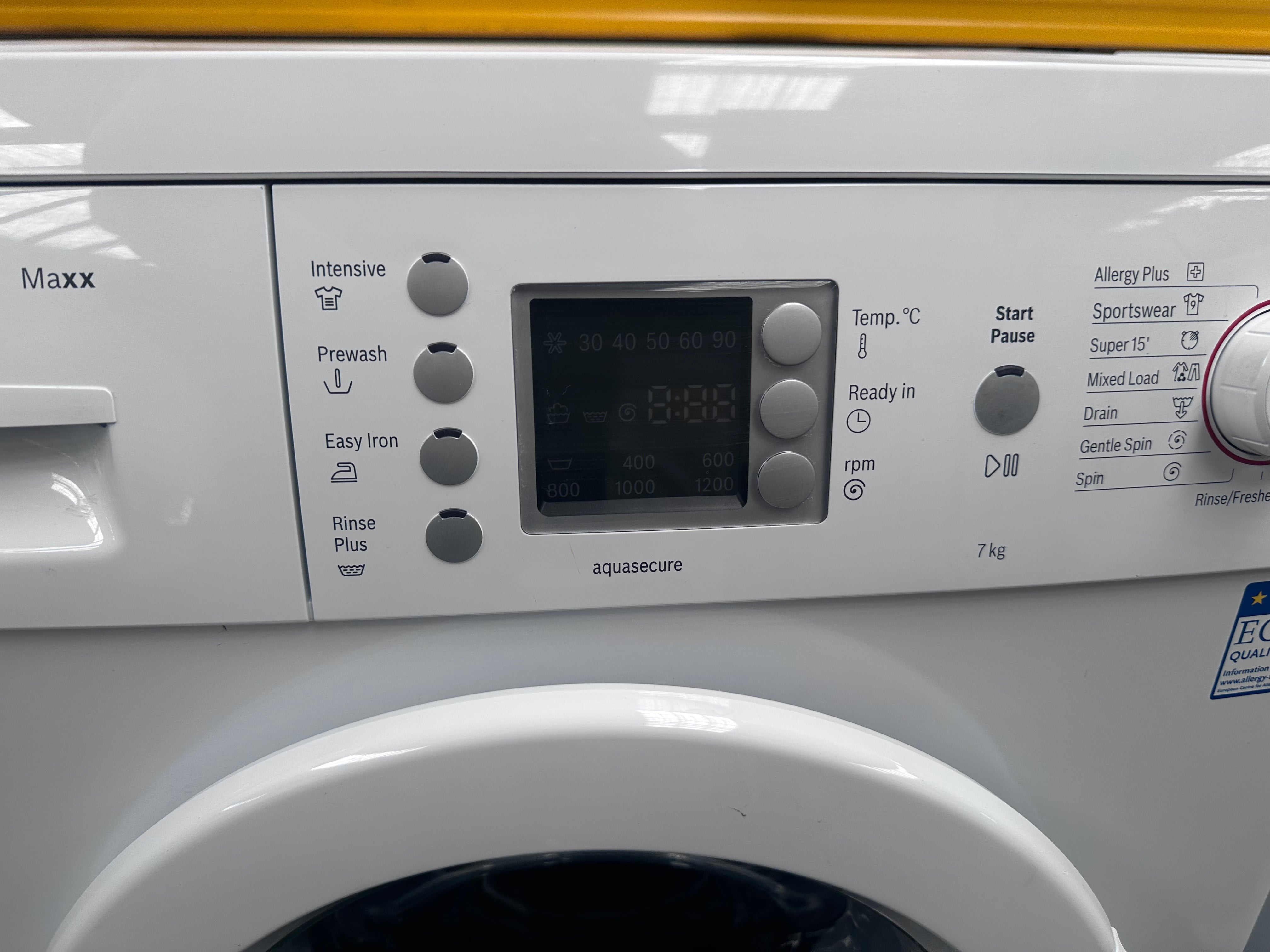 Refurbished Bosch 7kg Front Load Washing Machine - Made in Europe | Energy Efficient & Quiet Laundry Appliance for Apartments & Small Homes