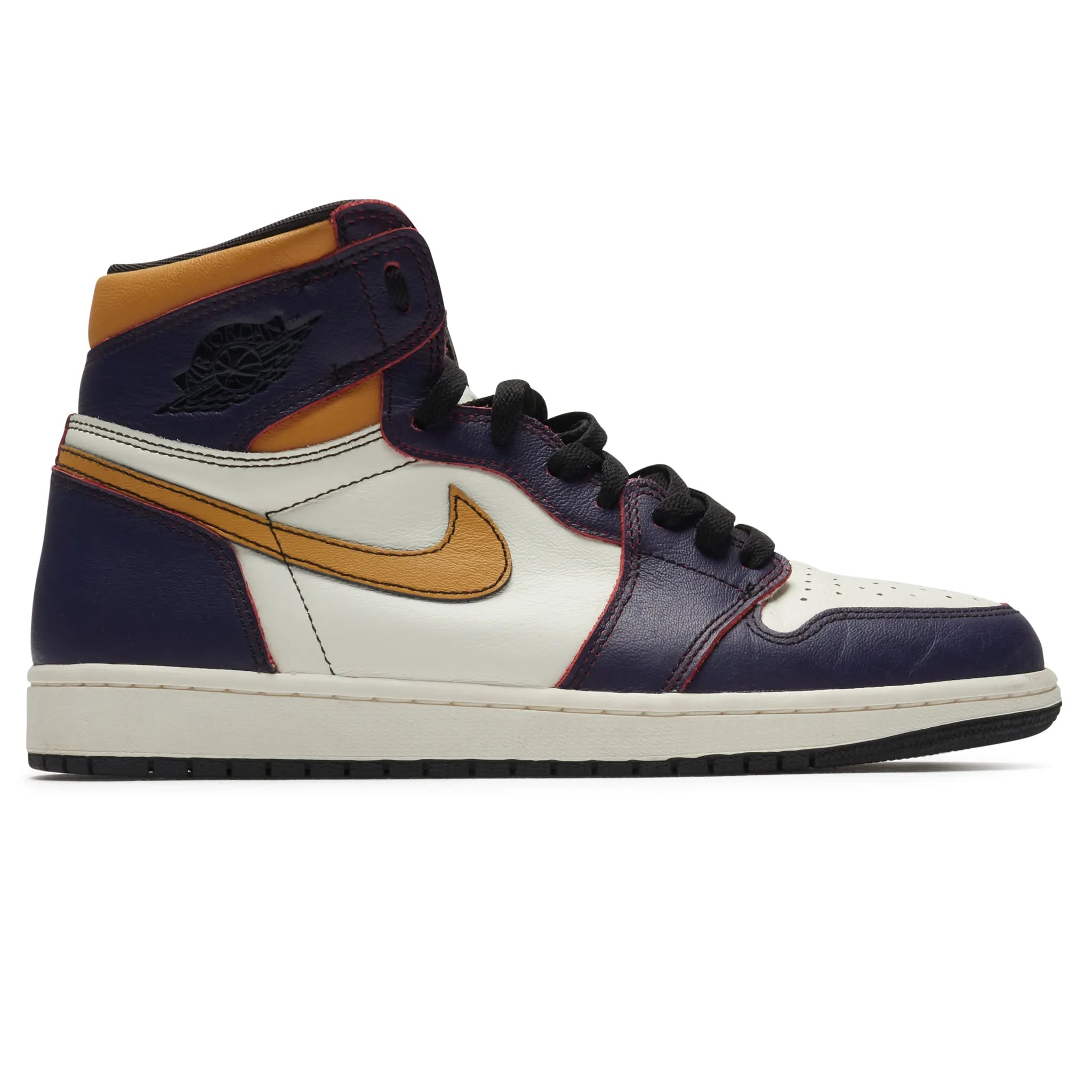 Authentic Pre-Owned Air Jordan 1 Retro High SB LA to Chicago Sneakers - Vintage Basketball Shoes for Collectors & Streetwear Fashion | Perfect for Urban Style, Sneakerhead Collections & Retro Sports Enthusiasts