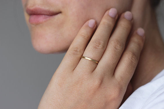 18K Solid Gold Wedding Band for Women & Men - Classic Simple Ring for Engagement, Anniversary & Everyday Wear