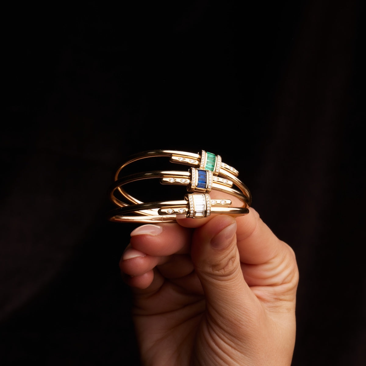Vaulted Sapphire Latch Bracelet - Elegant Blue Gemstone Jewelry for Women | Perfect for Weddings, Parties & Special Occasions