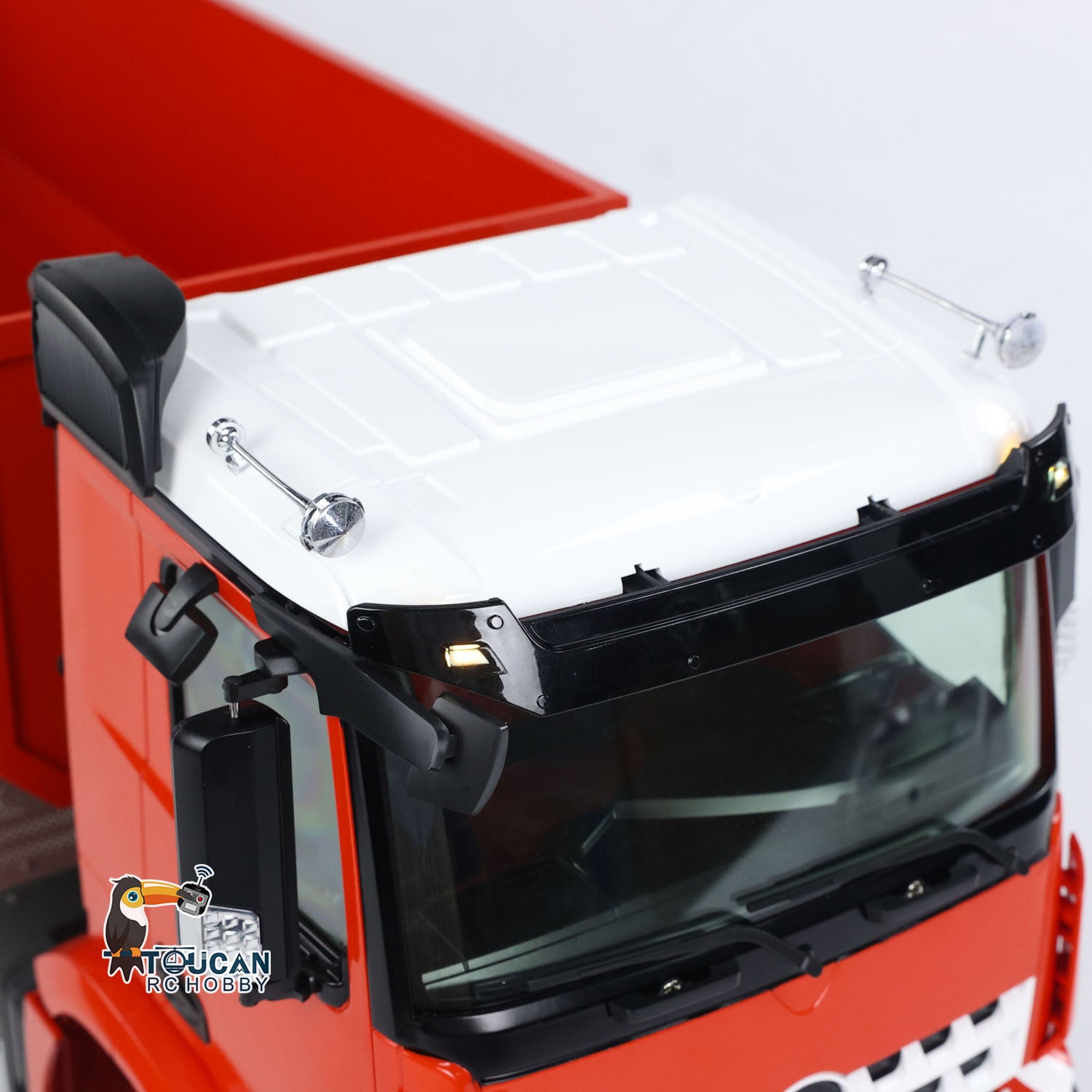 1/14 Scale Metal RC Hydraulic Dumper Truck - 8x8 Roll Off Dump Truck with Rear Axle Steering & 3-Speed I6S Remote Control - Realistic Construction Vehicle Model for Adults & Kids (Ideal for Construction Site Play, Collecting & RC Hobbyists)