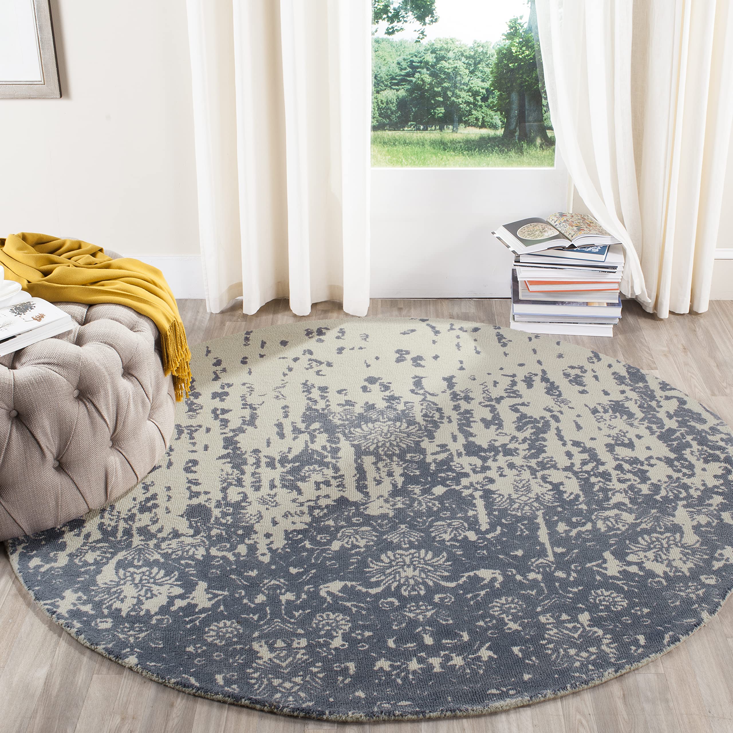 SAFAVIEH Restoration Vintage Collection 6' Round Ivory/Blue RVT104A Handmade Distressed Wool Area Rug - Perfect for Boho Living Room, Bedroom & Office Decor