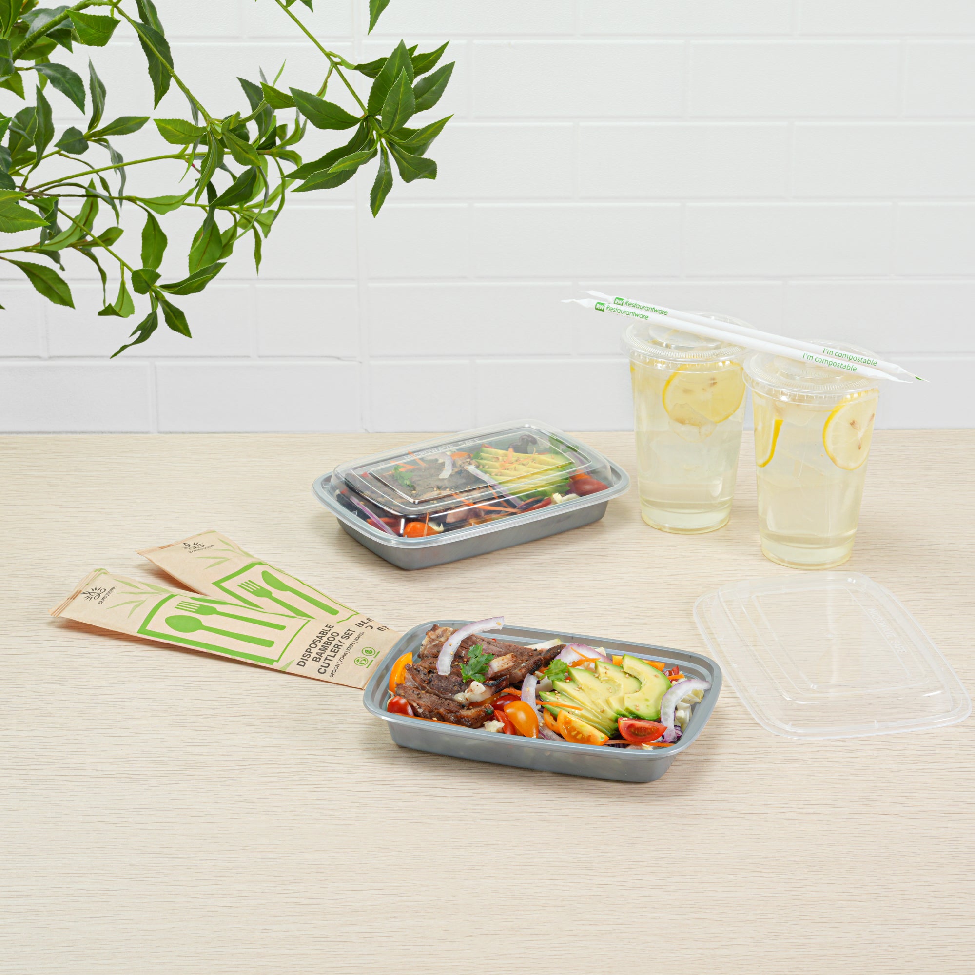 16 oz Rectangle Silver Plastic To-Go Food Containers with Clear Lid - Microwave Safe (7.75