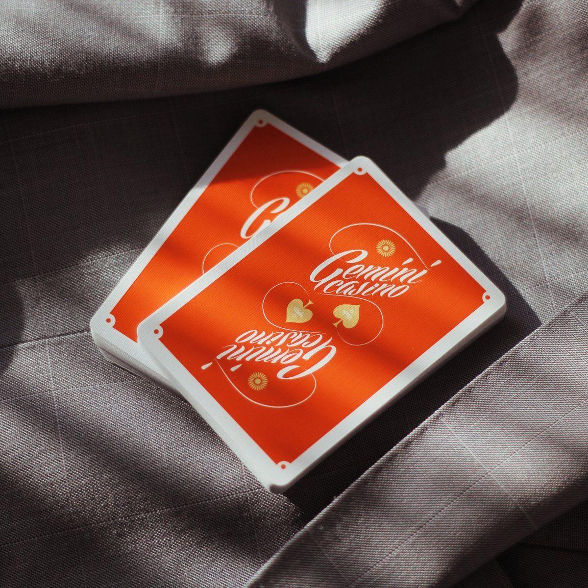 Gemini Casino 1975 Orange Vintage T-Shirt - Retro Gaming & Casino Style Tee for Men & Women - Perfect for Casino Nights, 70s Theme Parties & Vintage Lovers