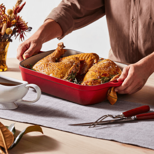 Le Creuset 5.25 Quart Rectangular Roaster Casserole Dish - Enameled Cast Iron Dutch Oven for Baking, Roasting & Serving - Perfect for Family Dinners, Holiday Meals & Entertaining