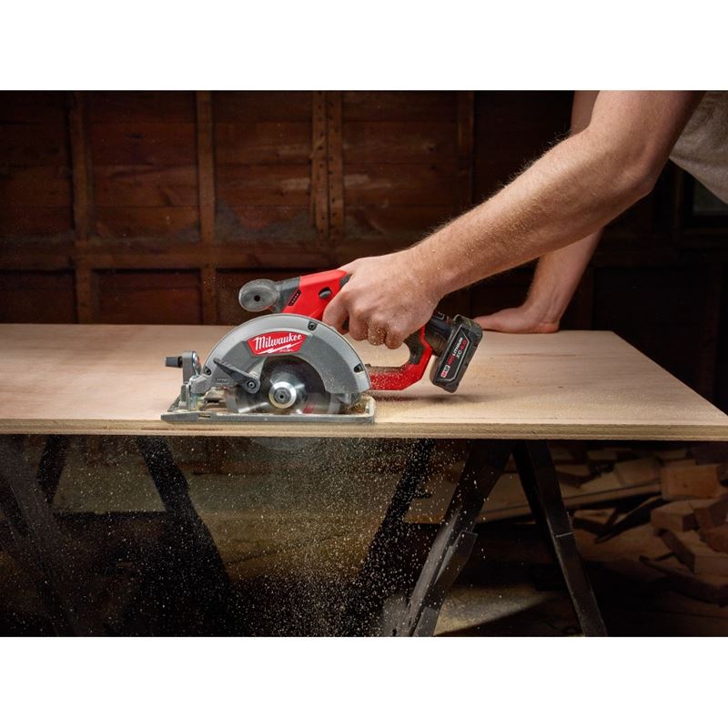M12 FUEL 12V Brushless Cordless Circular Saw (5-3/8