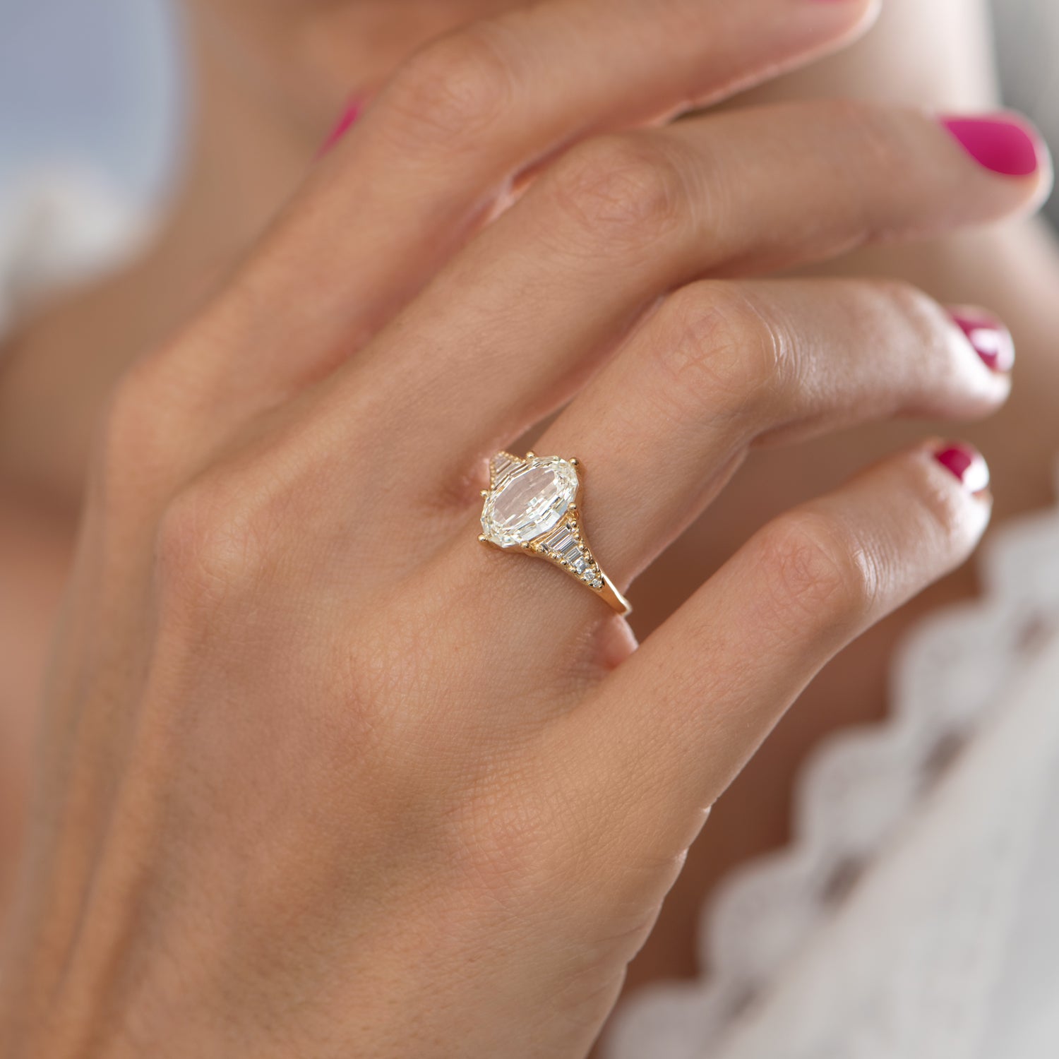 Exquisite Zeppelin Oval Step Cut Diamond Engagement Ring for Women – Perfect for Proposals, Anniversaries & Special Occasions